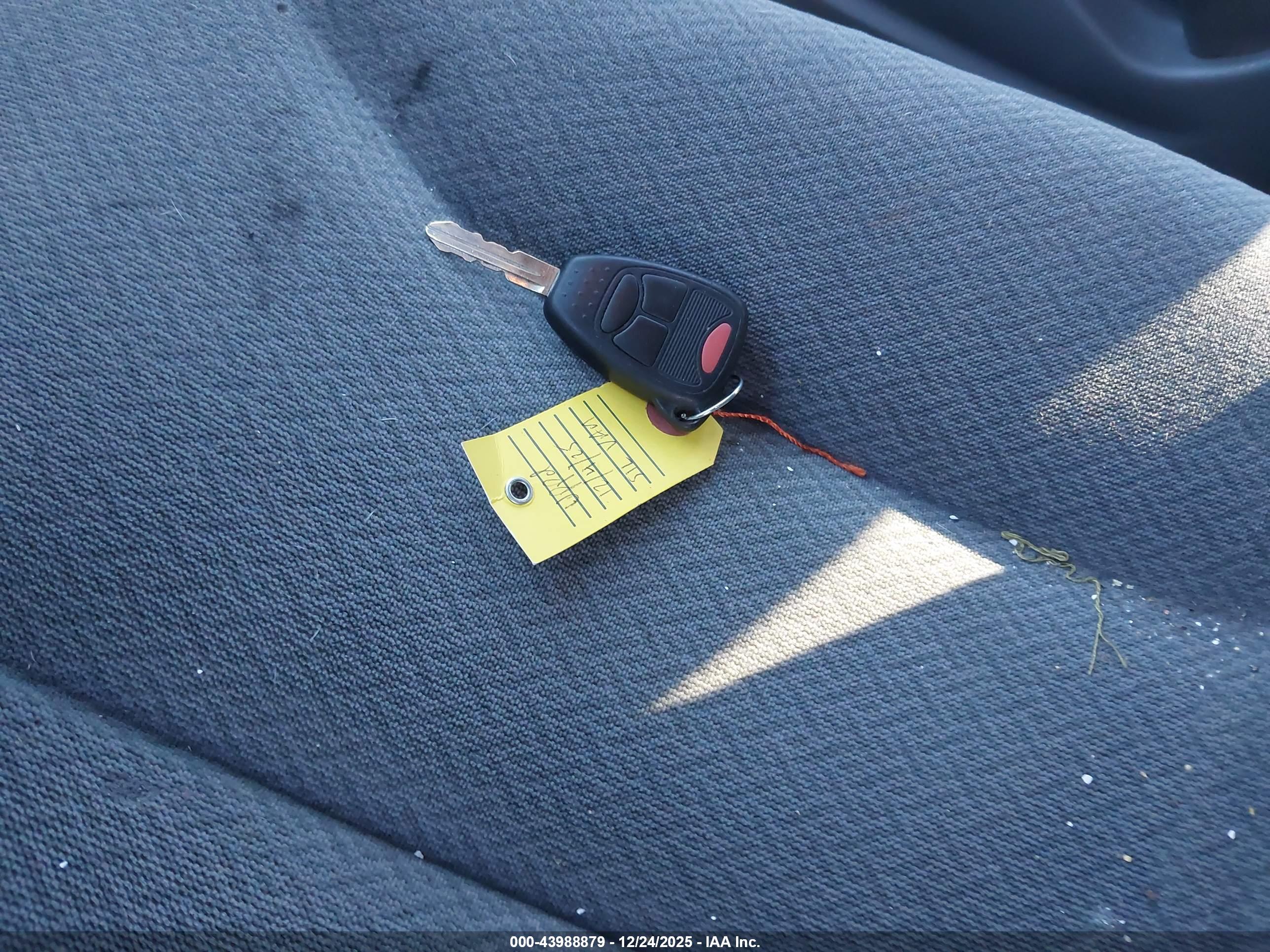 DODGE CARAVAN image 11