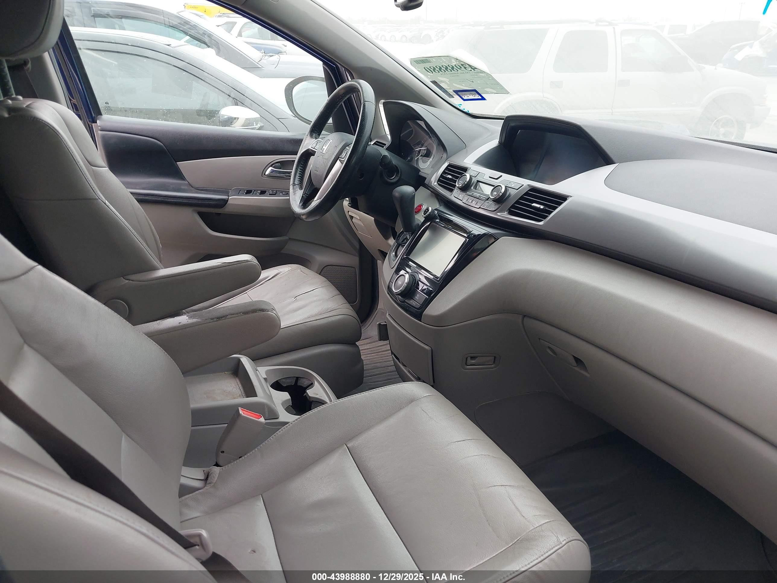 HONDA ODYSSEY image 5