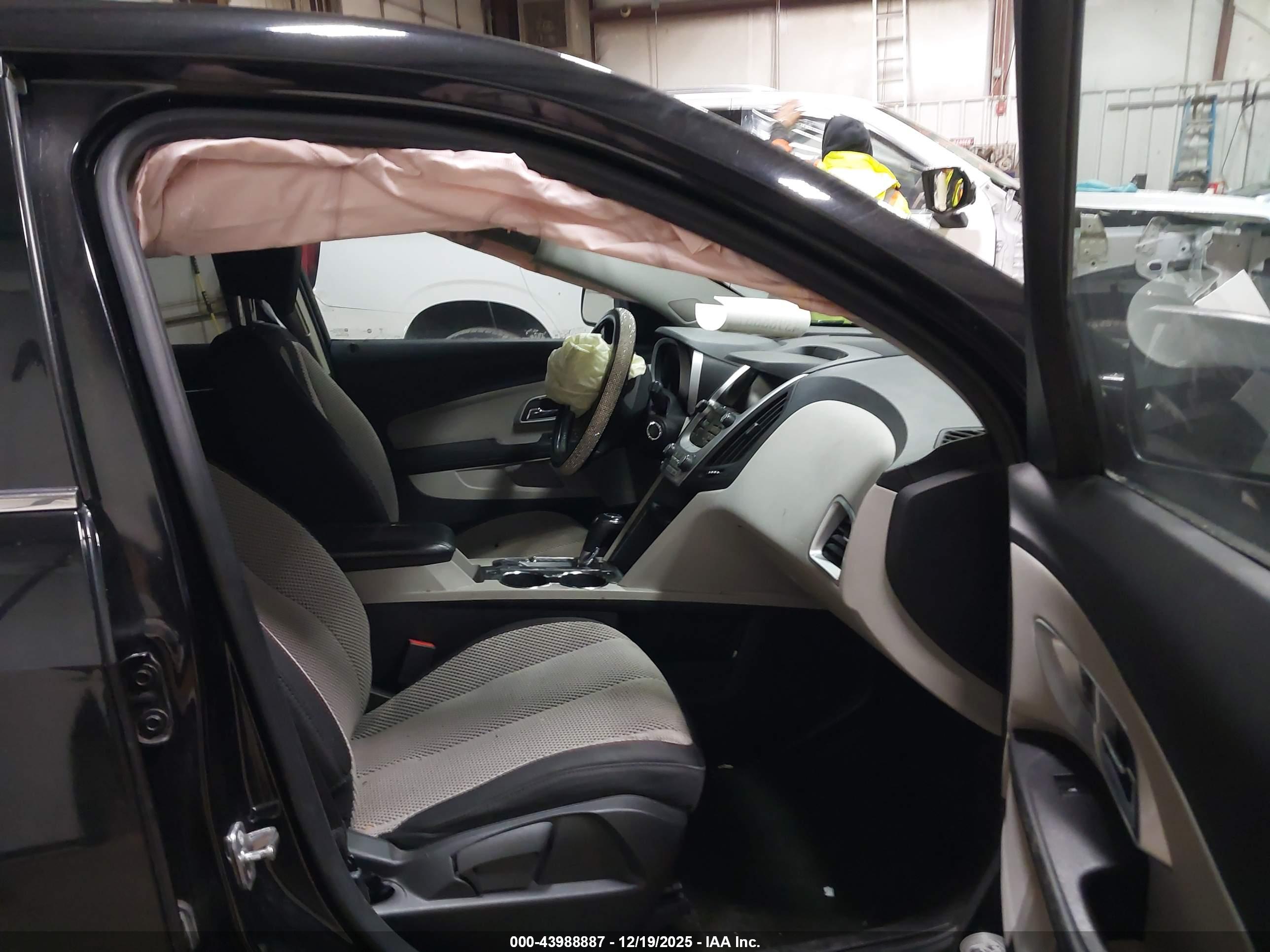 CHEVROLET EQUINOX image 5