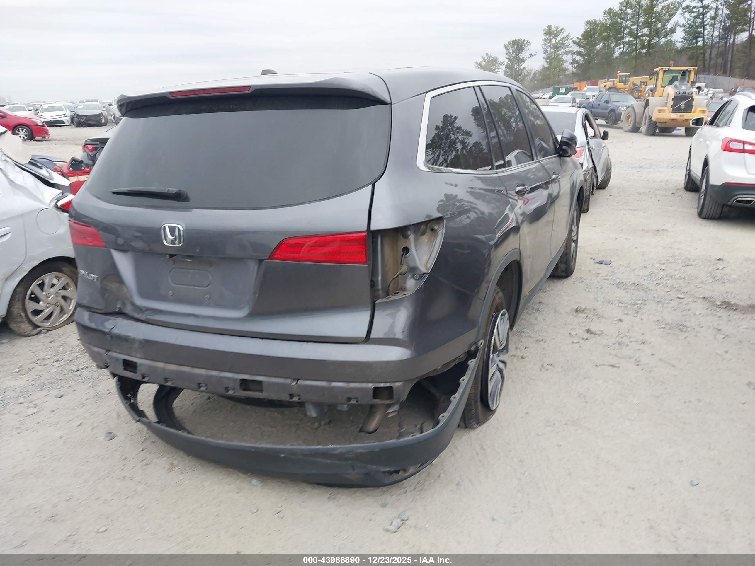 HONDA PILOT image 4