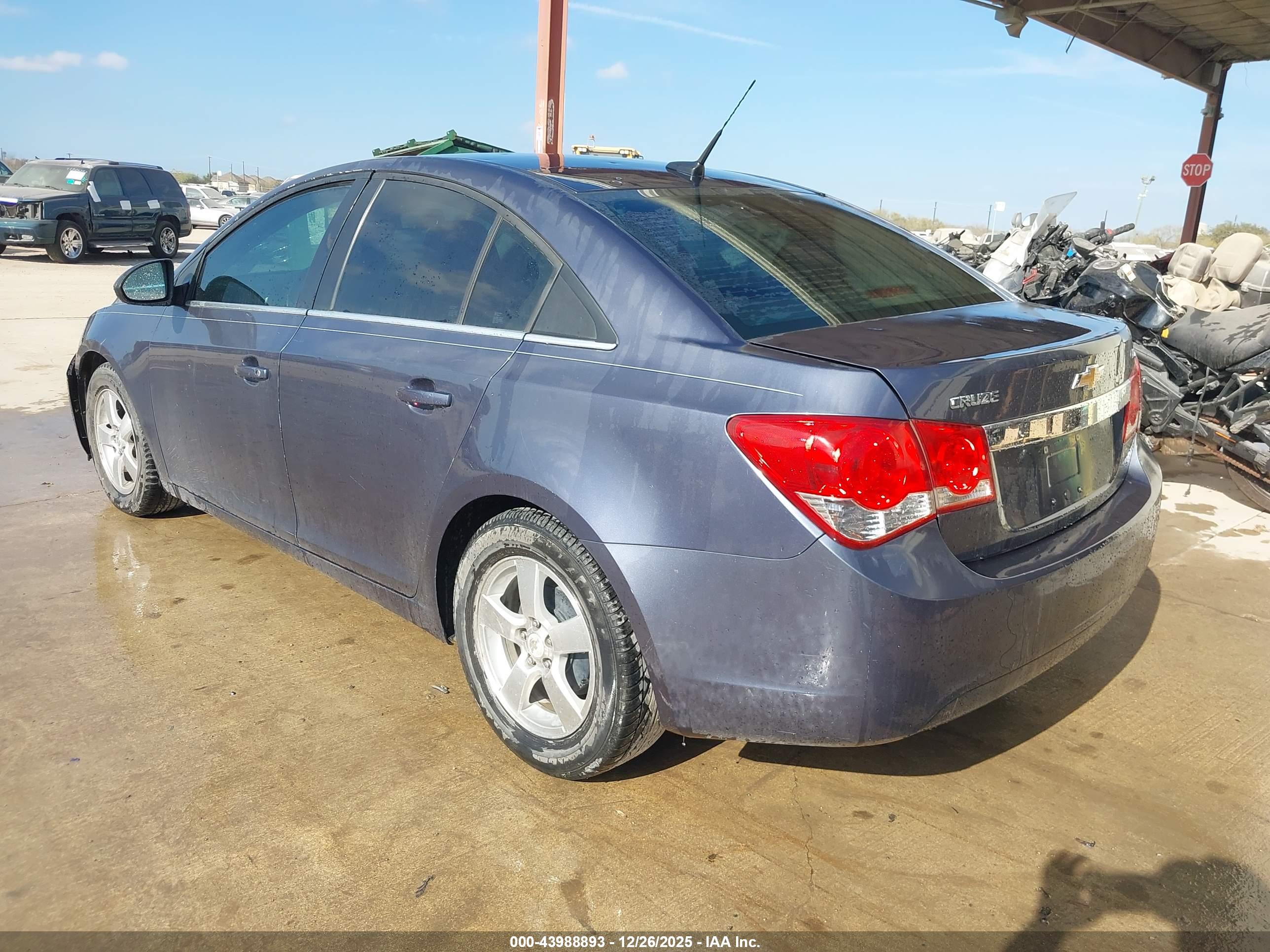 CHEVROLET CRUZE image 3