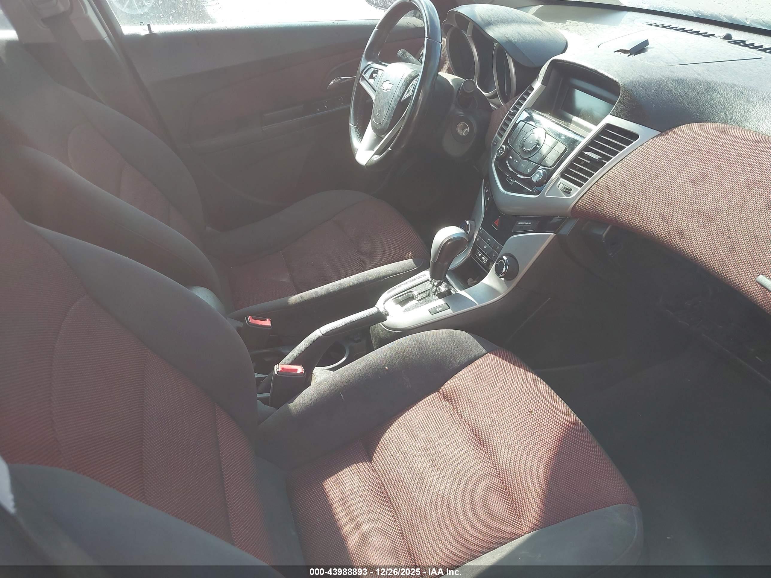 CHEVROLET CRUZE image 5