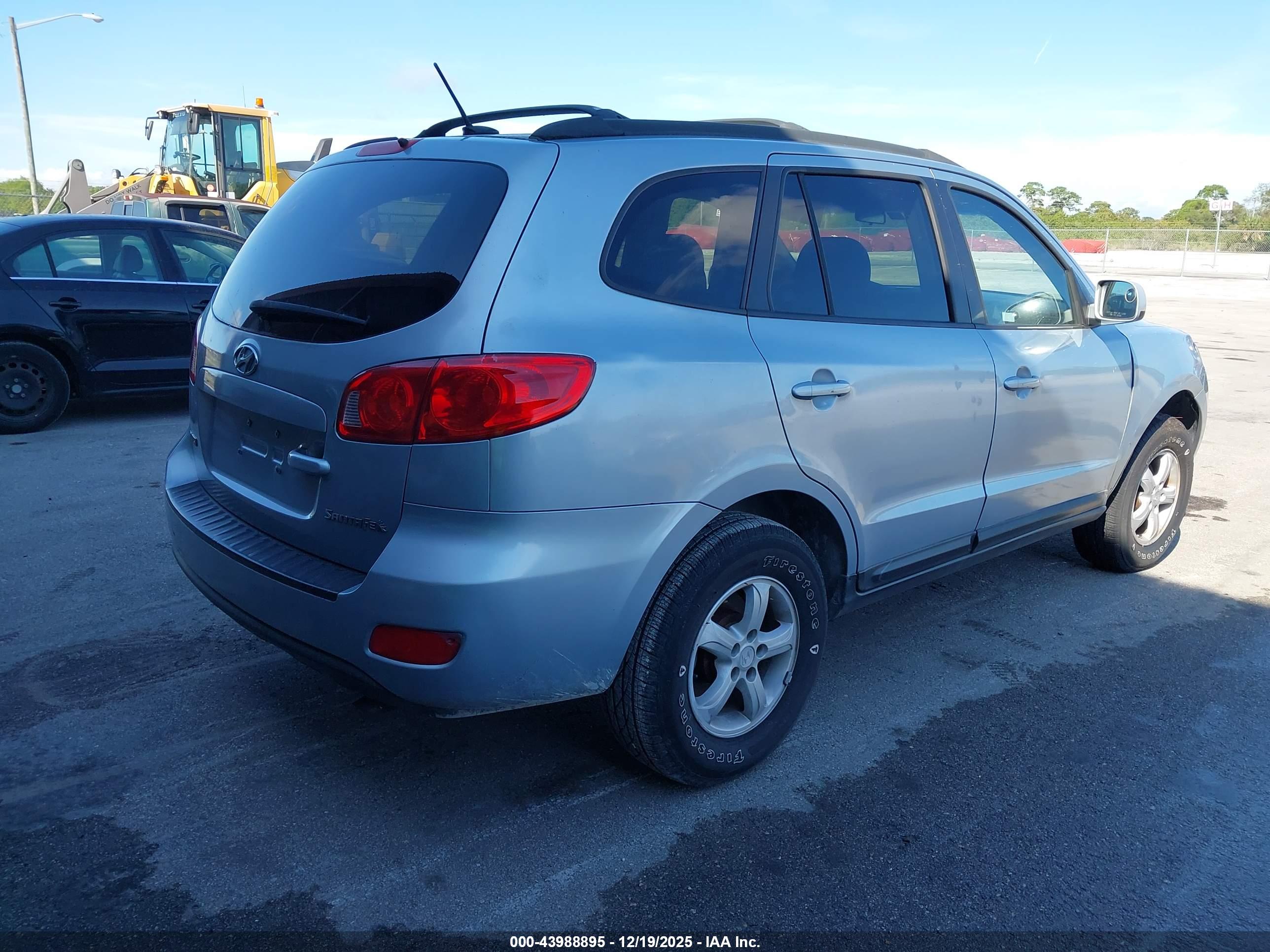 HYUNDAI SANTA image 4