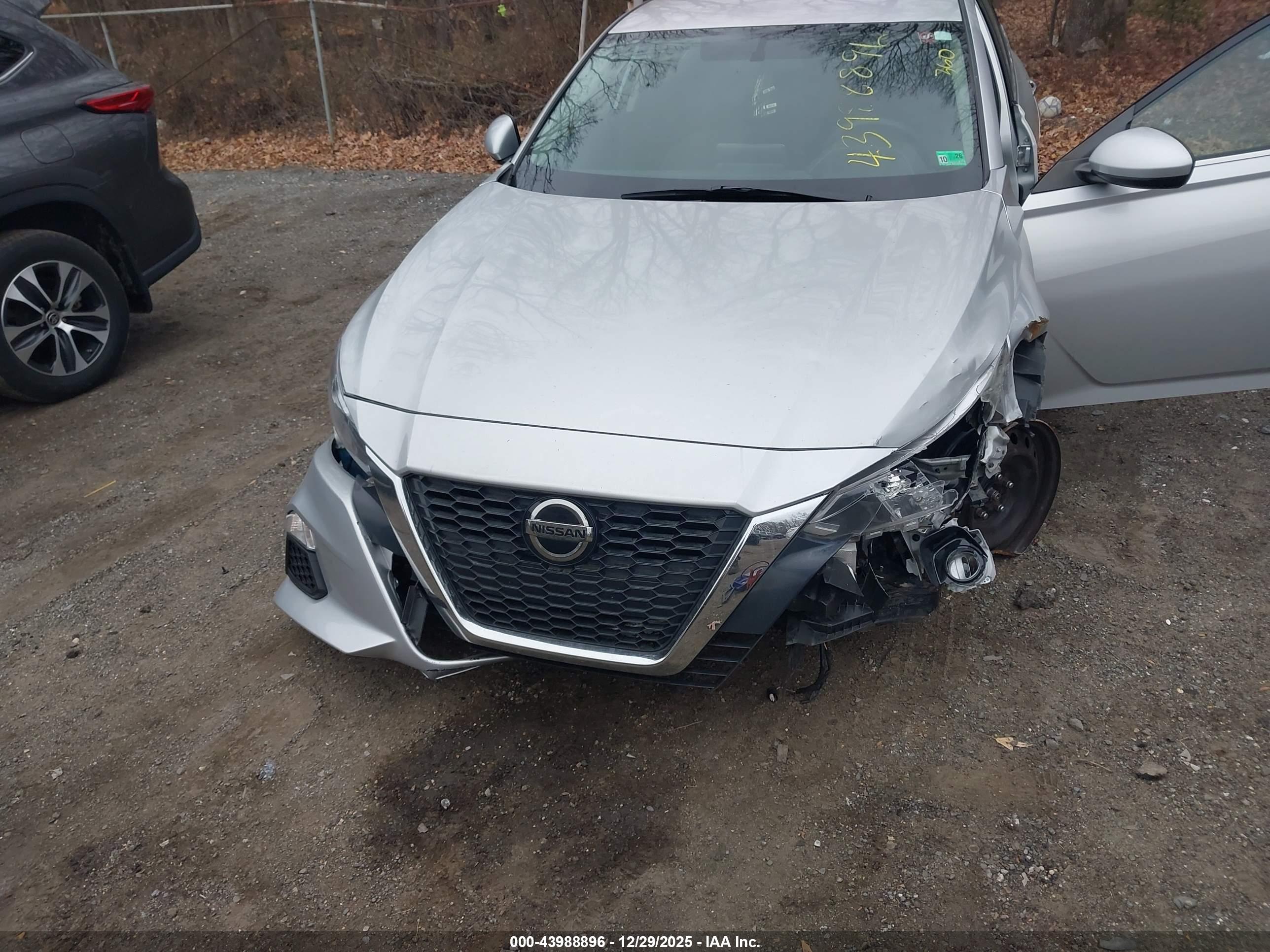 NISSAN ALTIMA image 6