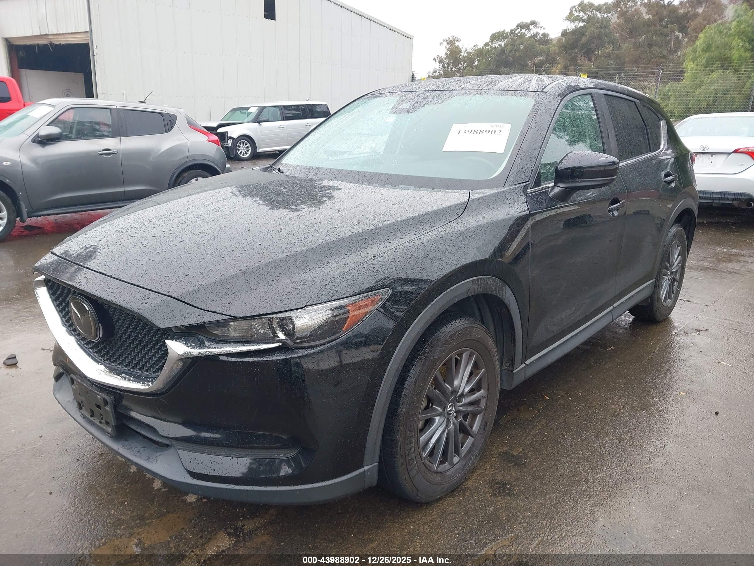 MAZDA CX-5 image 2