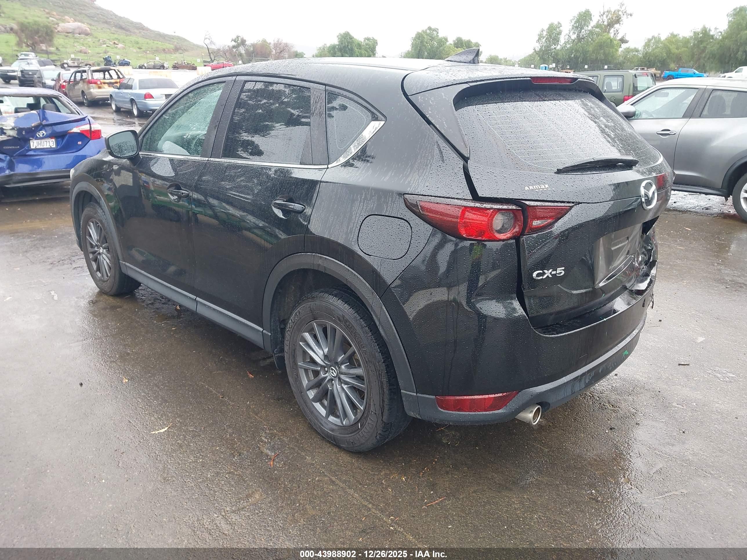 MAZDA CX-5 image 3