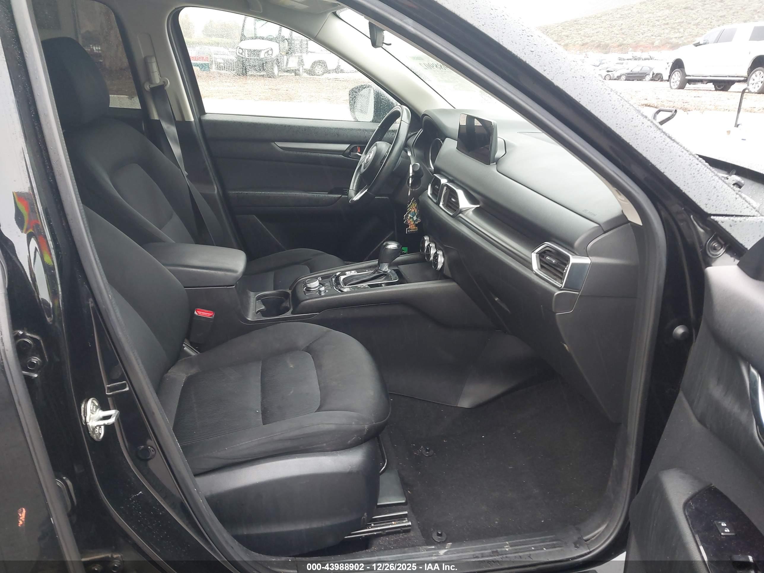 MAZDA CX-5 image 5