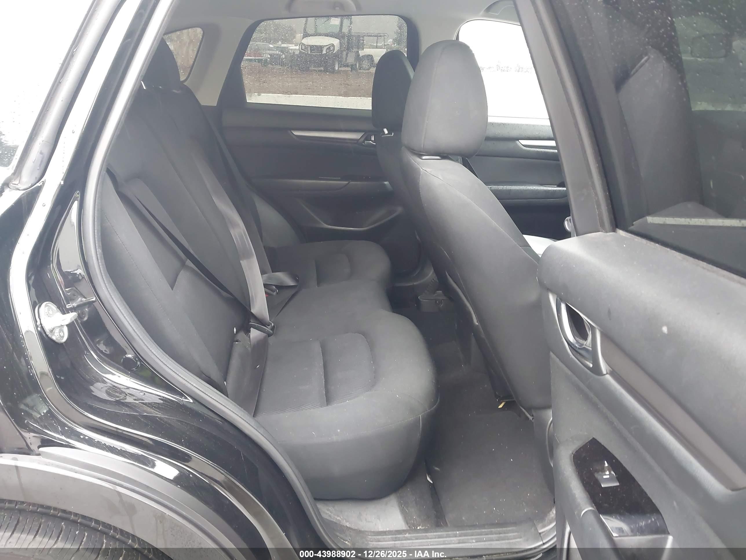 MAZDA CX-5 image 8