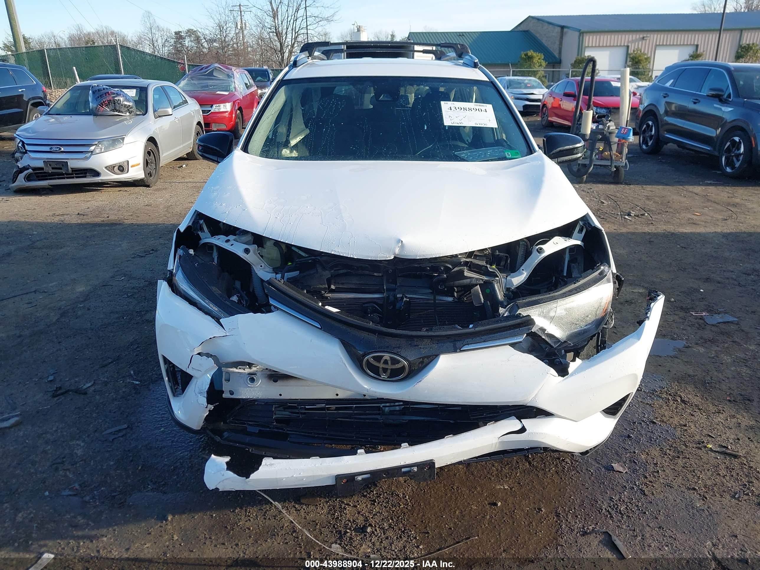 TOYOTA RAV4 image 6