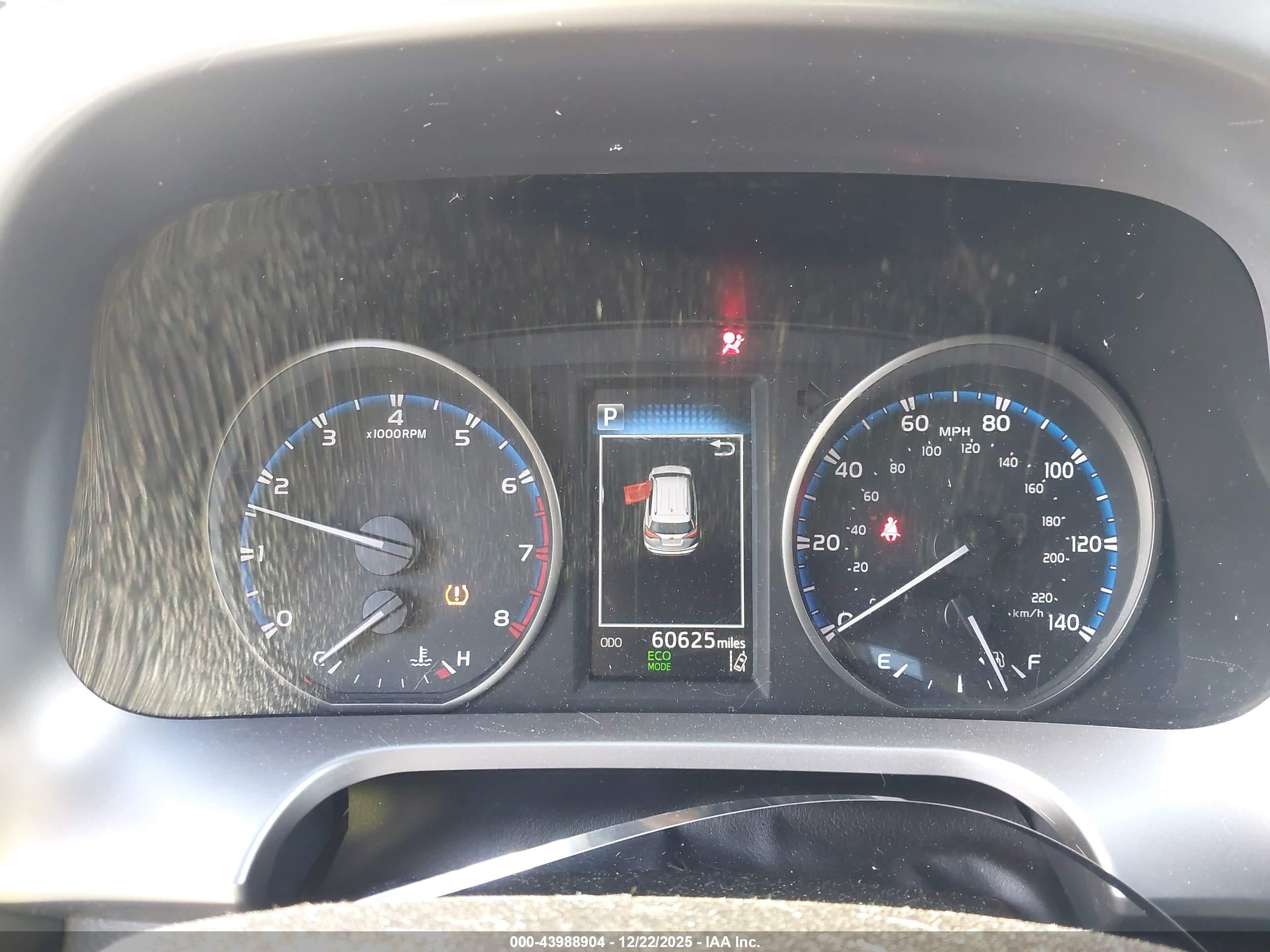 TOYOTA RAV4 image 7