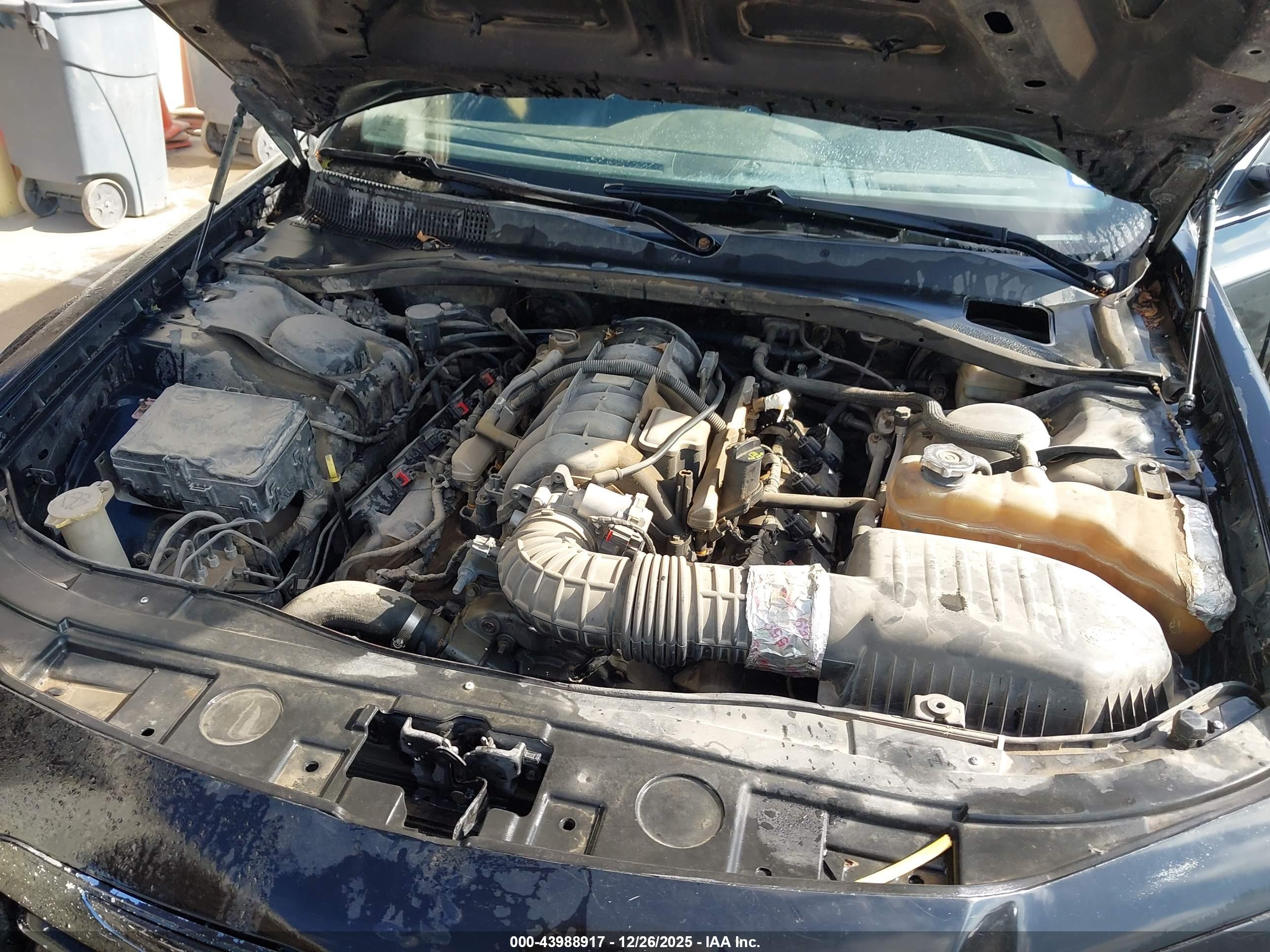 CHRYSLER 300 image 10