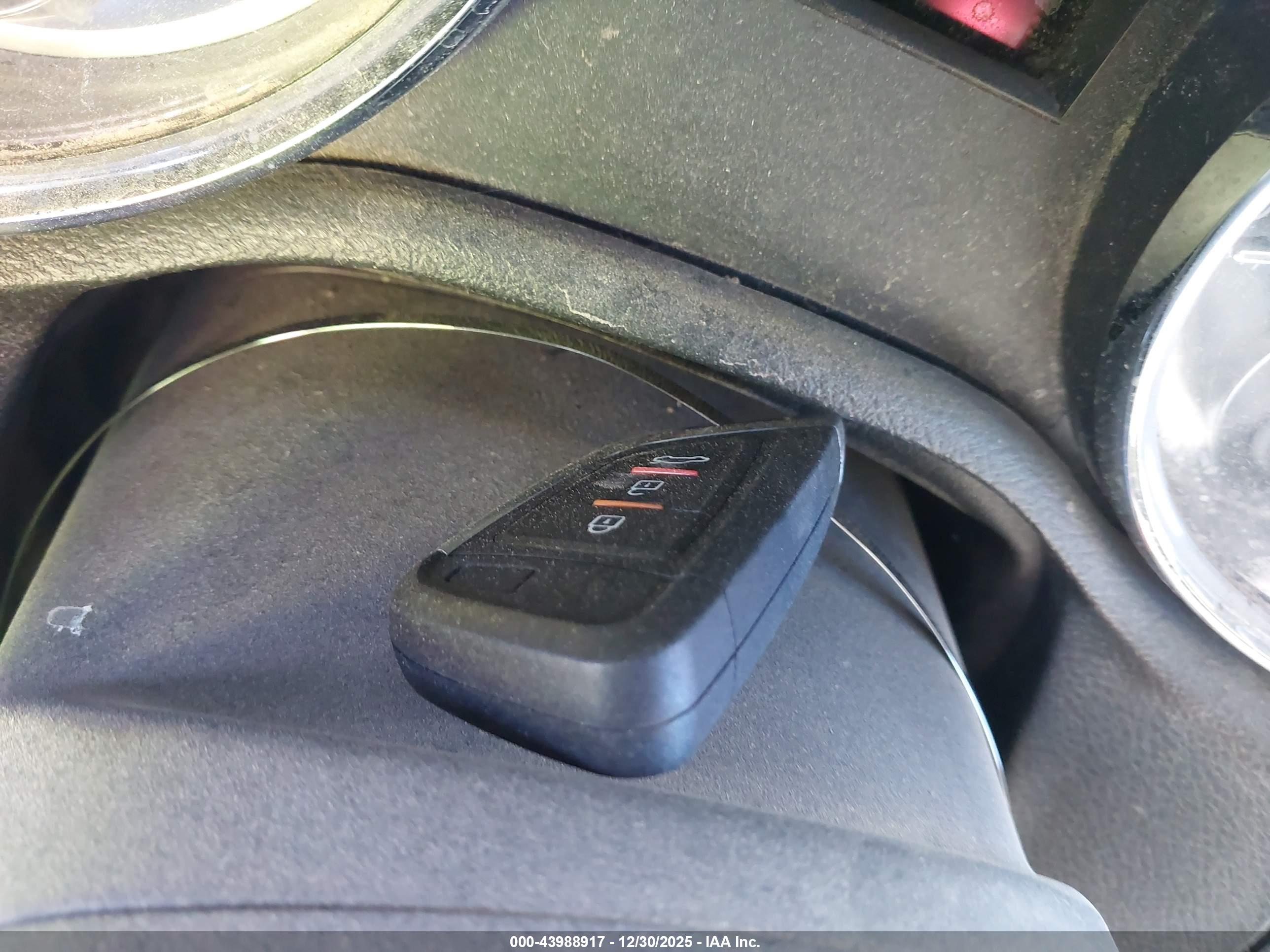 CHRYSLER 300 image 11