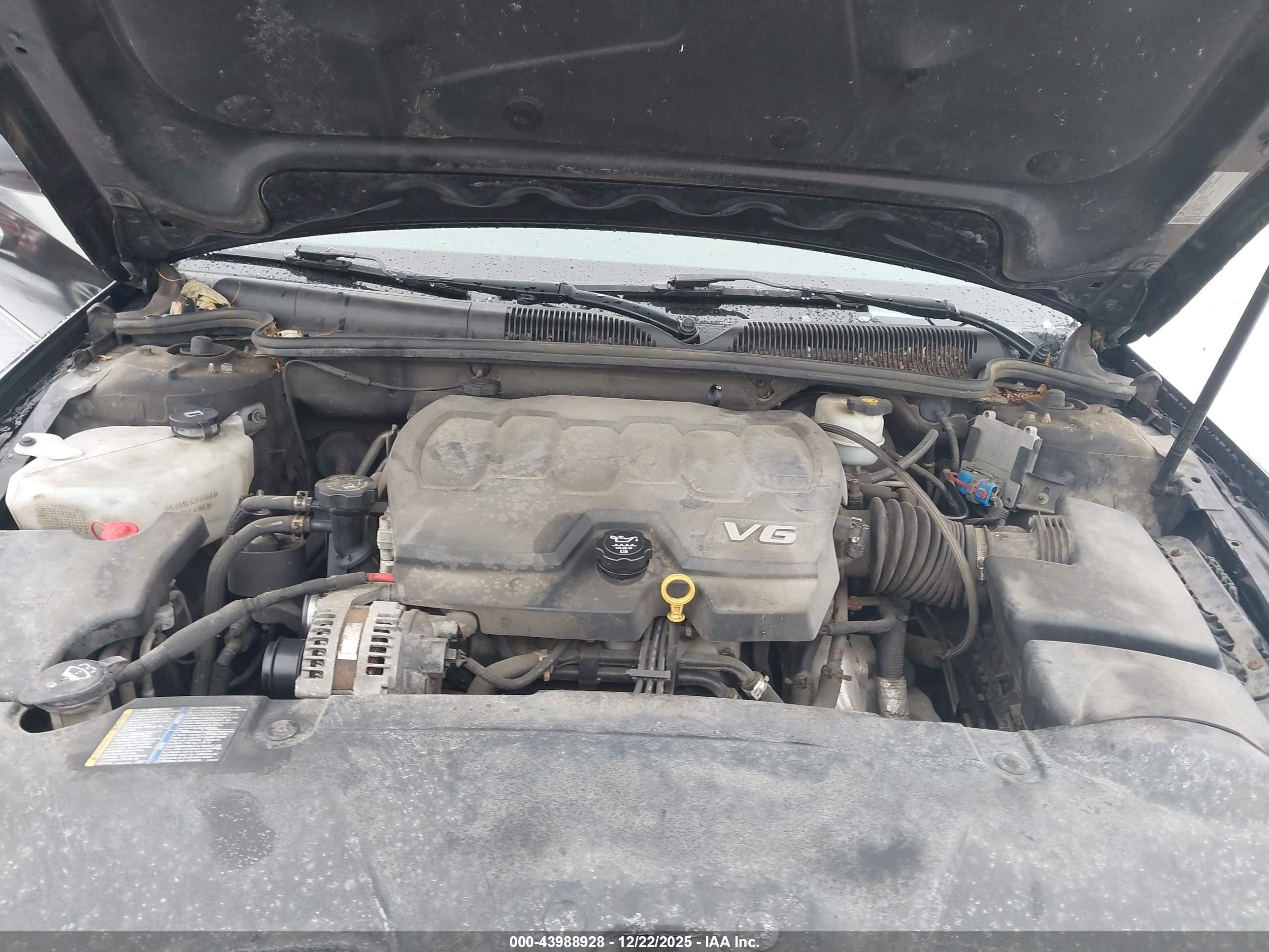 BUICK LUCERNE image 10