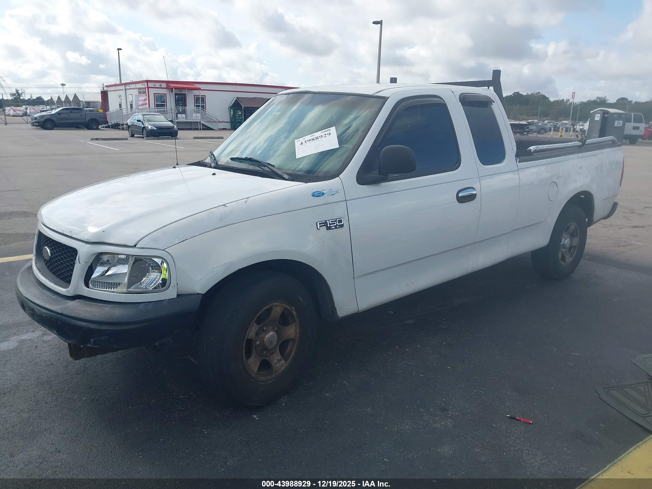 FORD F-150 image 2