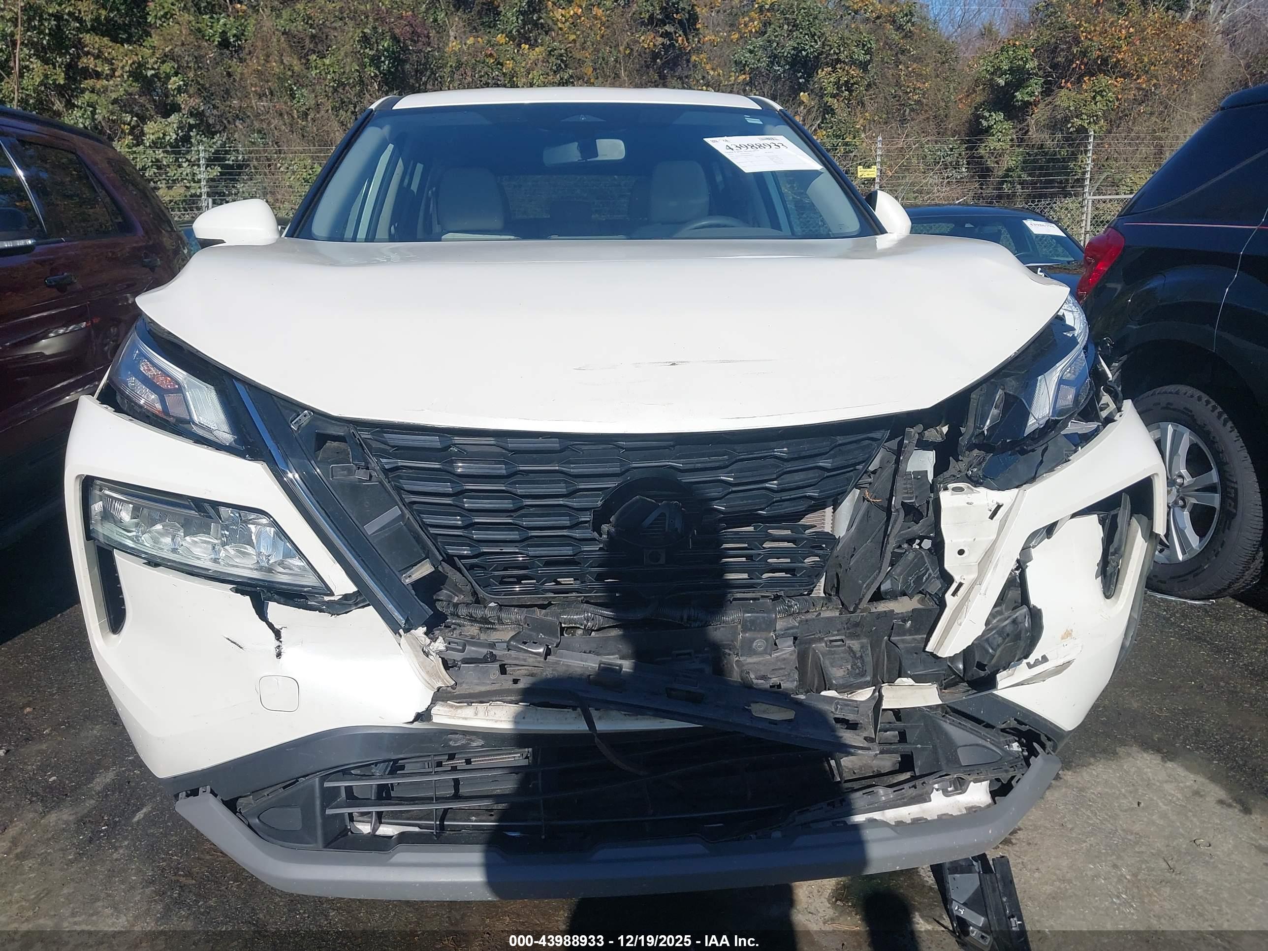 NISSAN ROGUE image 6