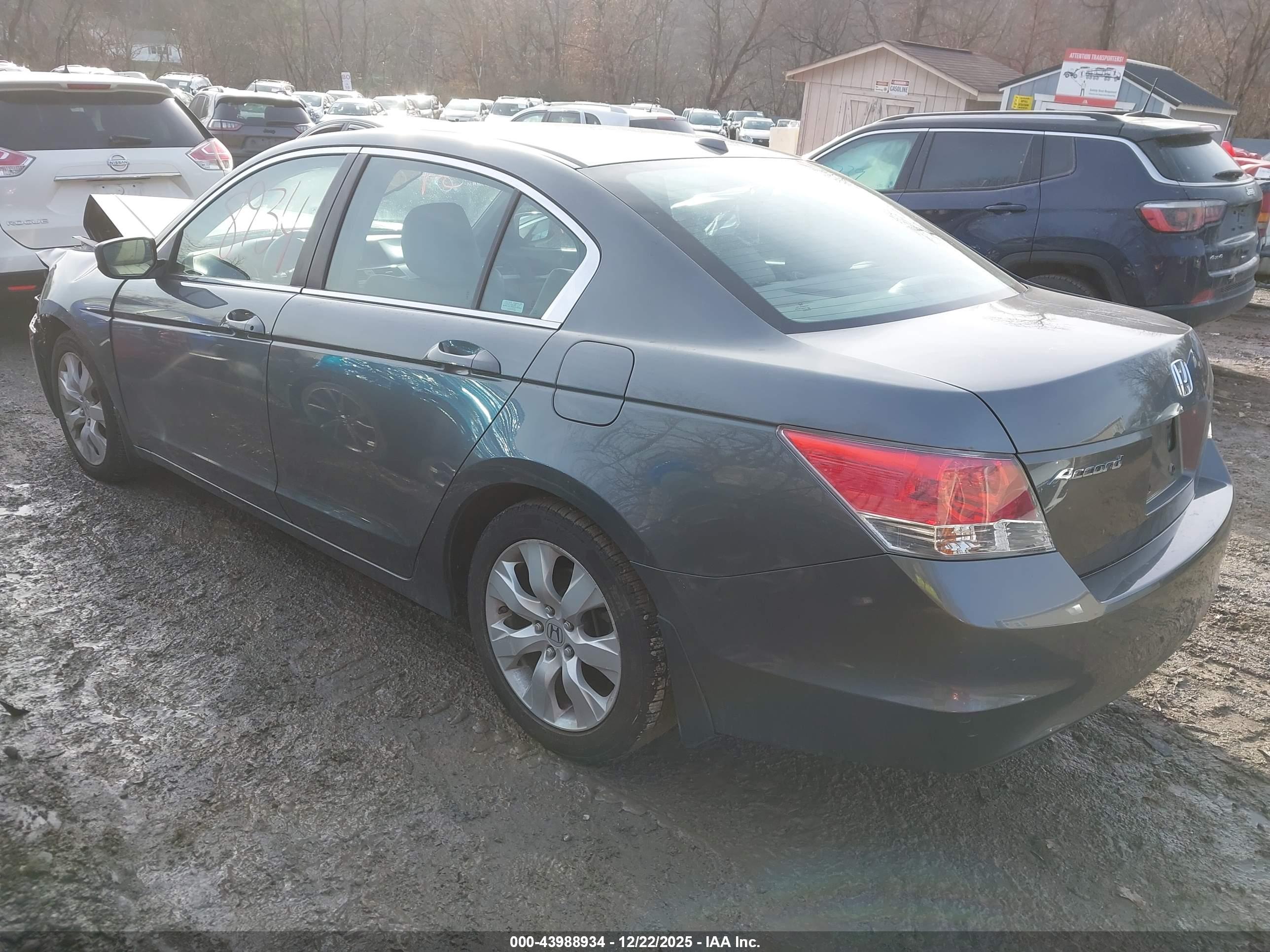 HONDA ACCORD image 3