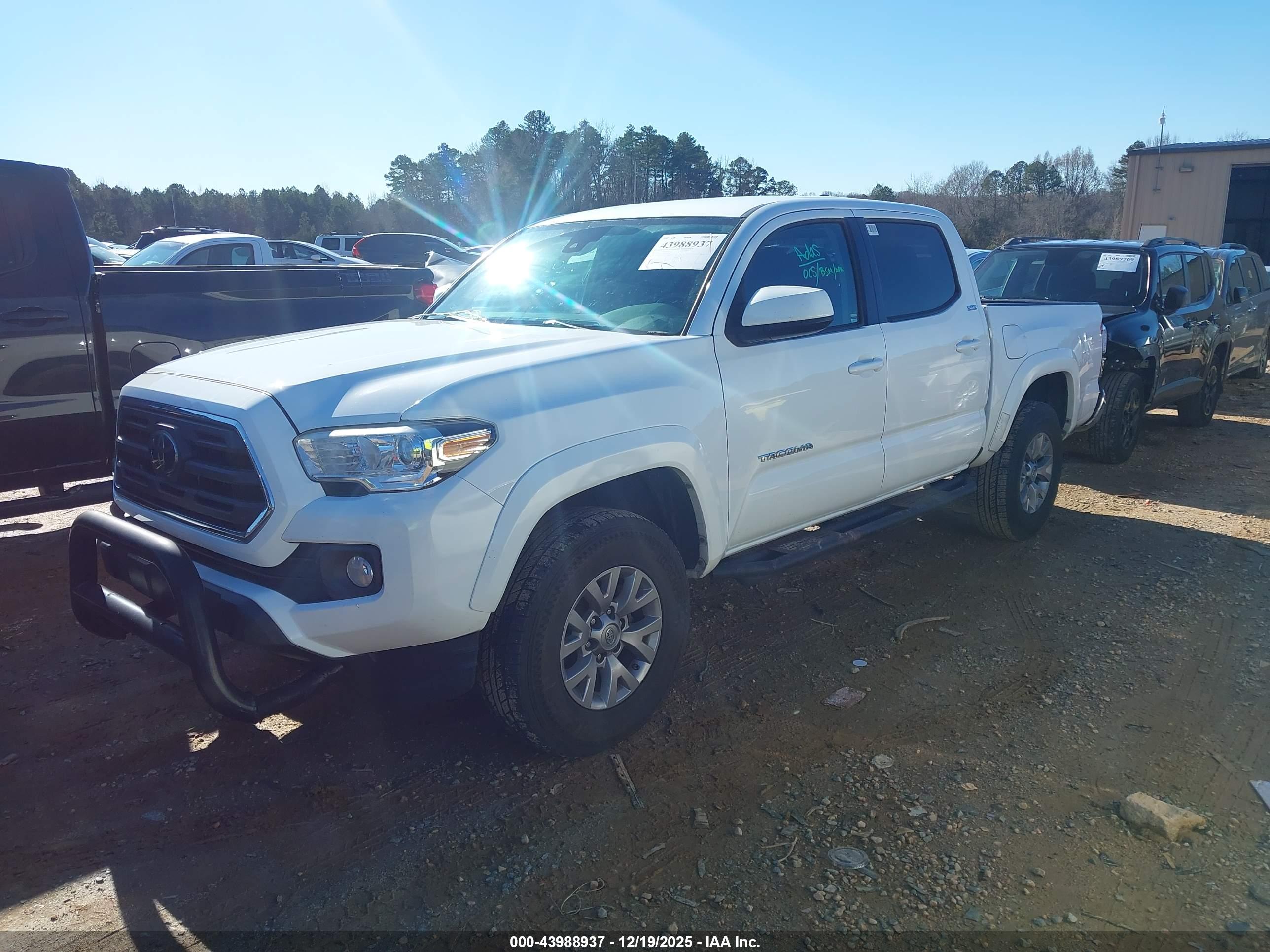 TOYOTA TACOMA image 2