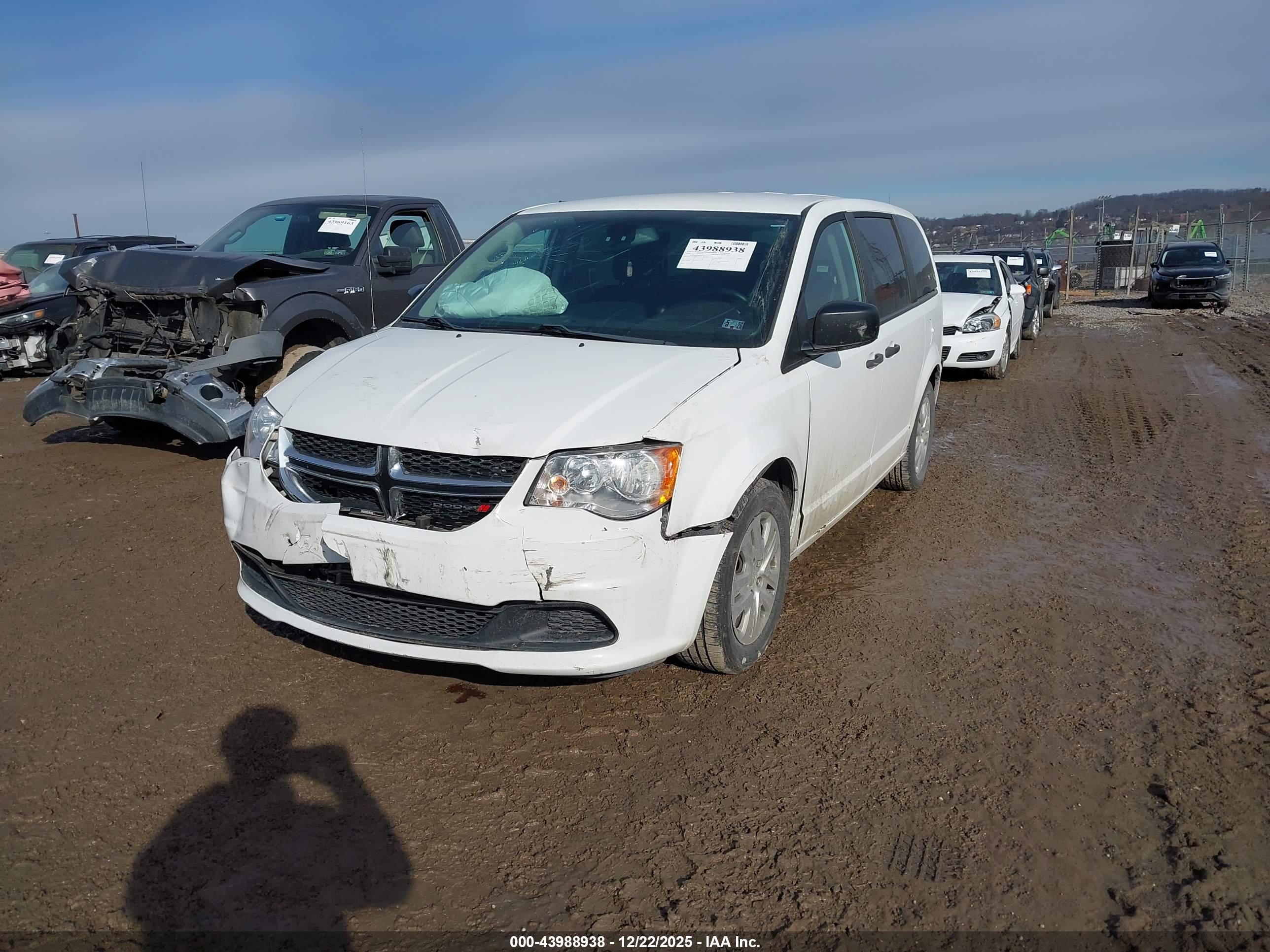 DODGE GRAND image 2