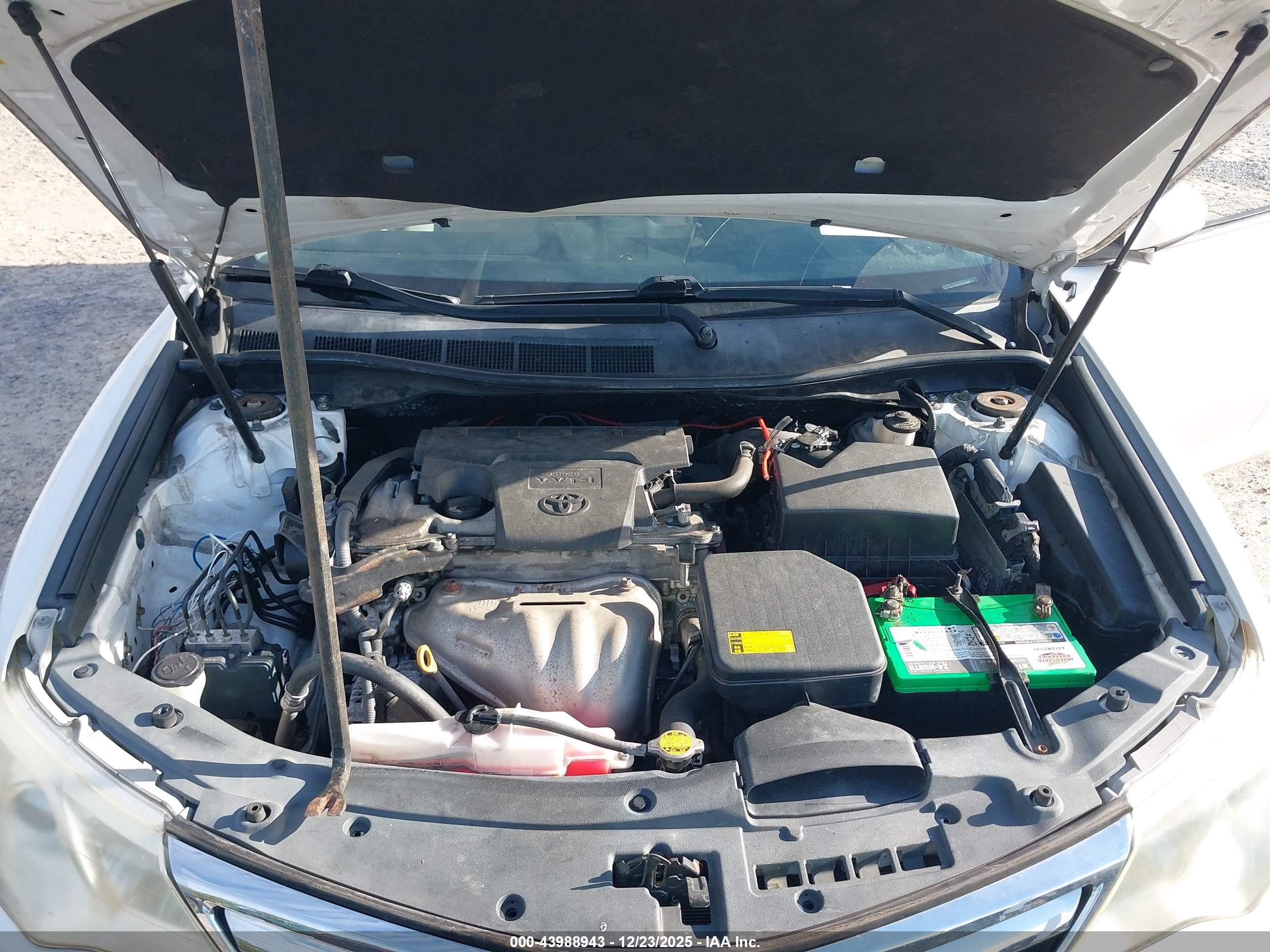 TOYOTA CAMRY image 10
