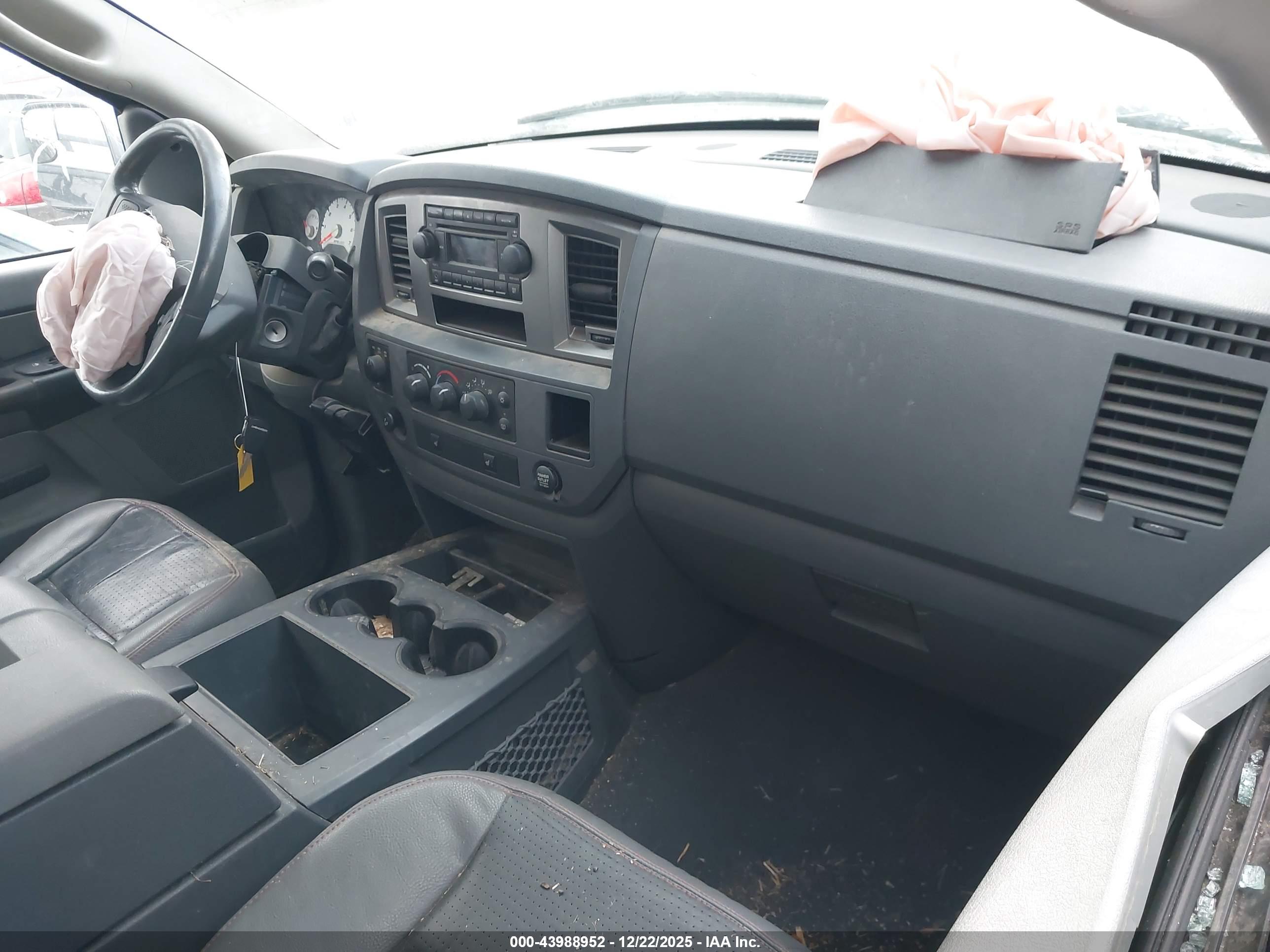 DODGE RAM image 5