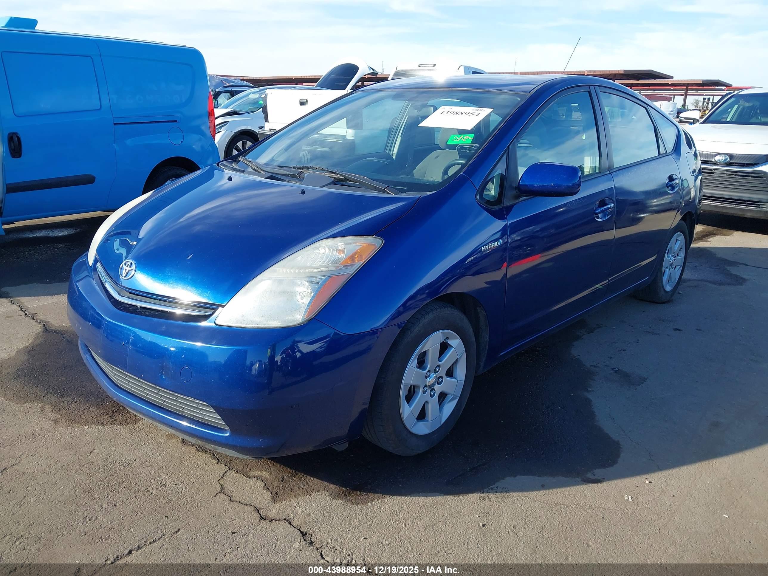 TOYOTA PRIUS image 2