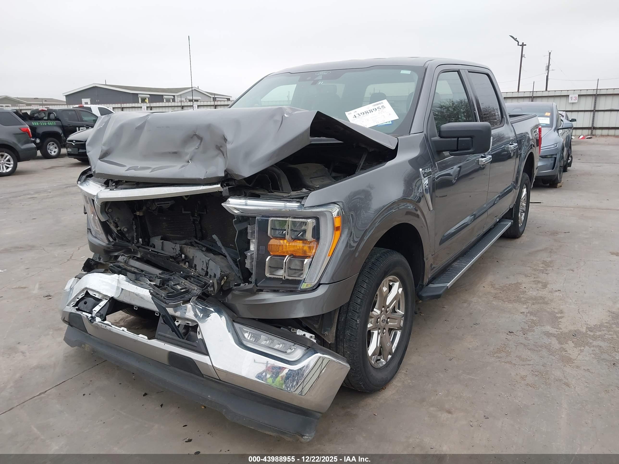 FORD F-150 image 2