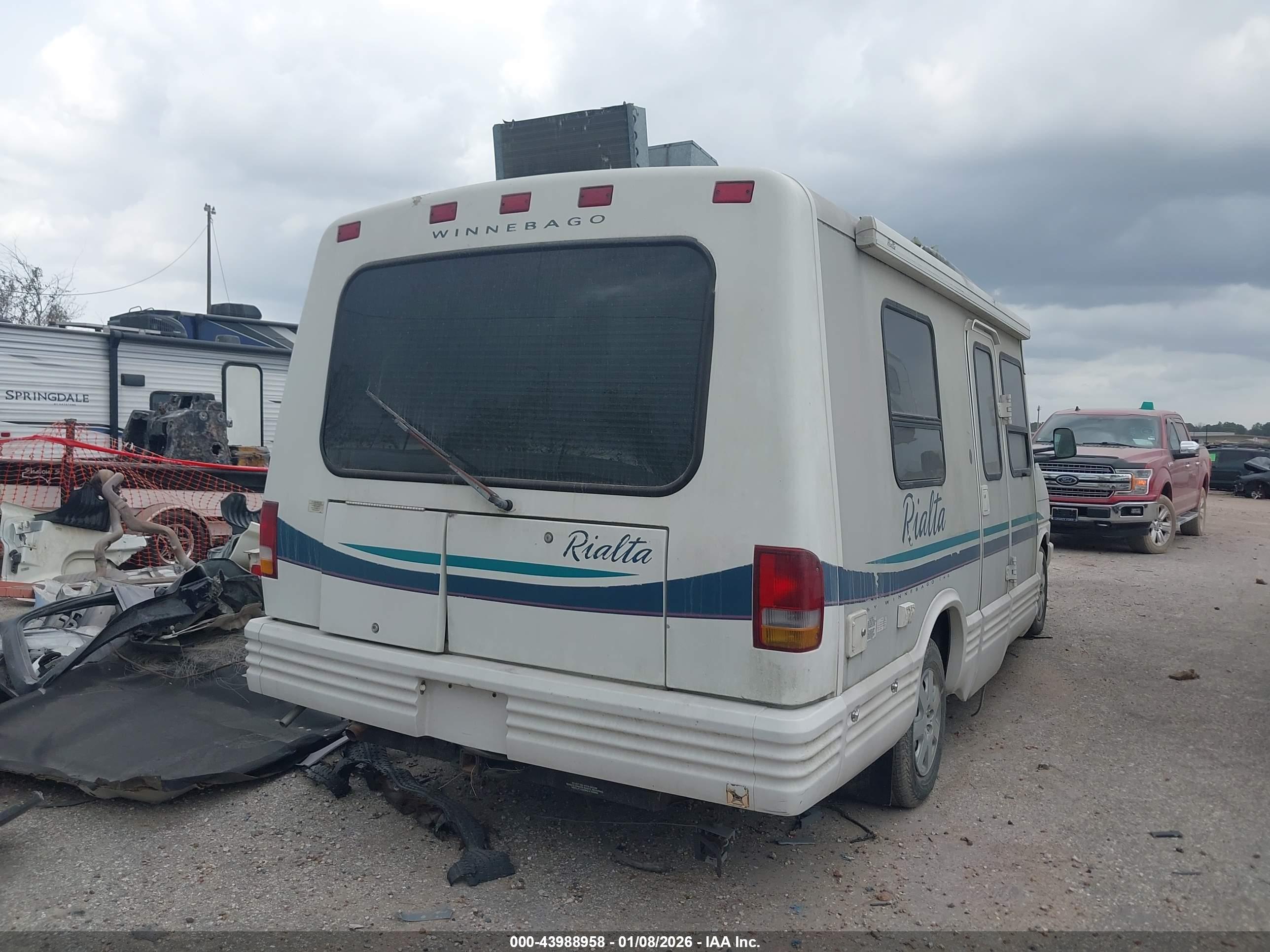 WINNEBAGO RIALTA image 4