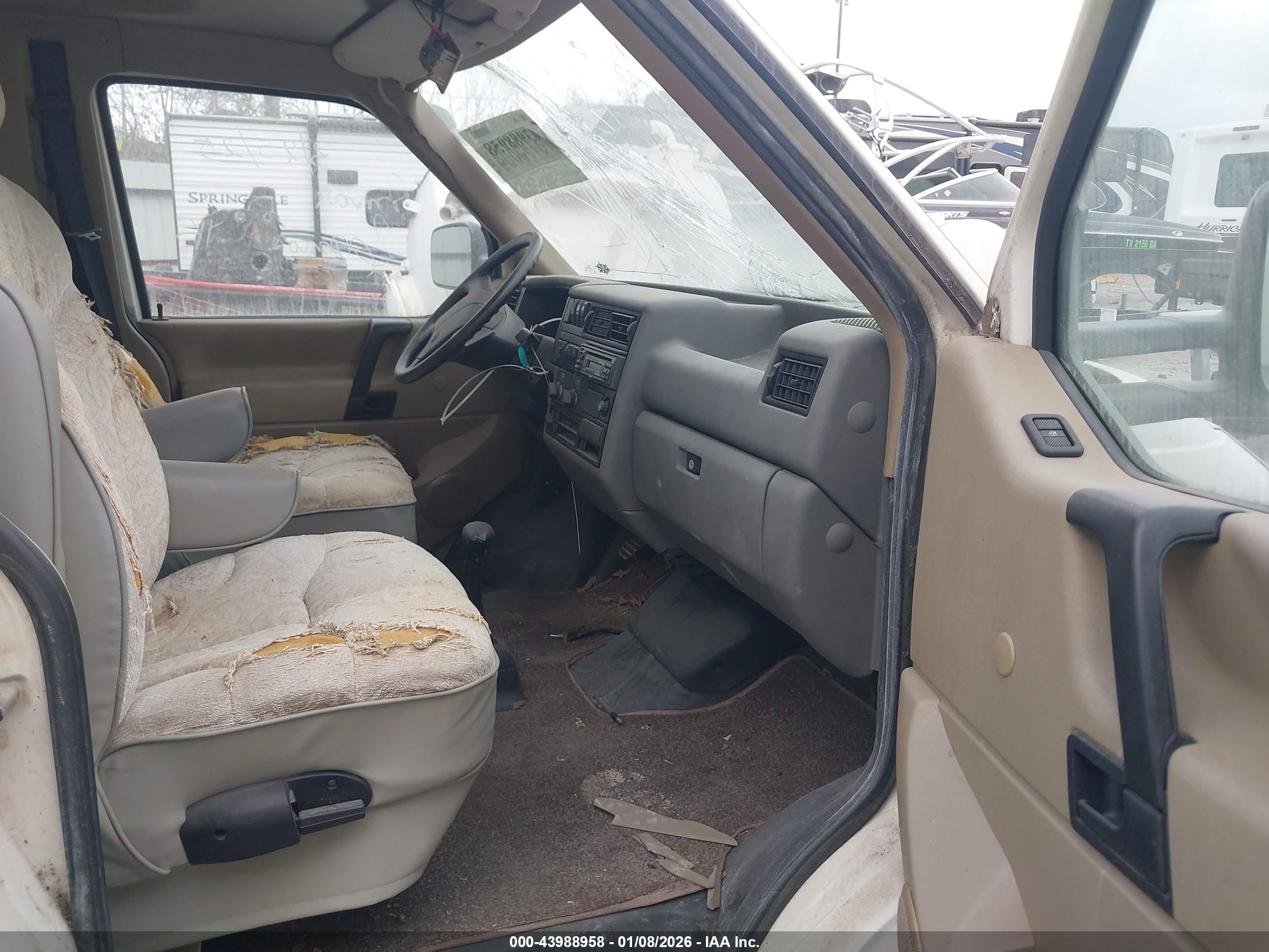WINNEBAGO RIALTA image 5
