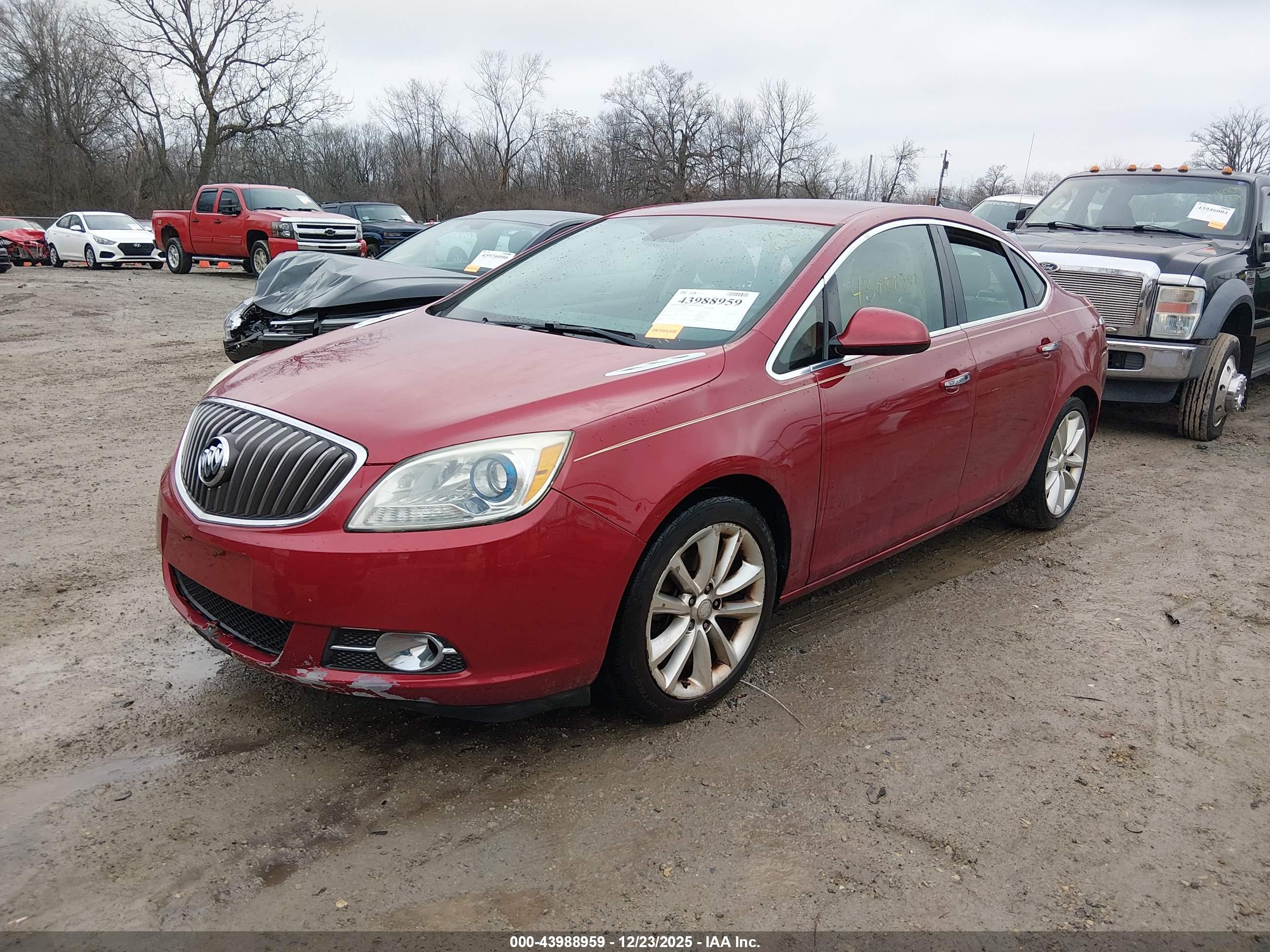 BUICK VERANO image 2