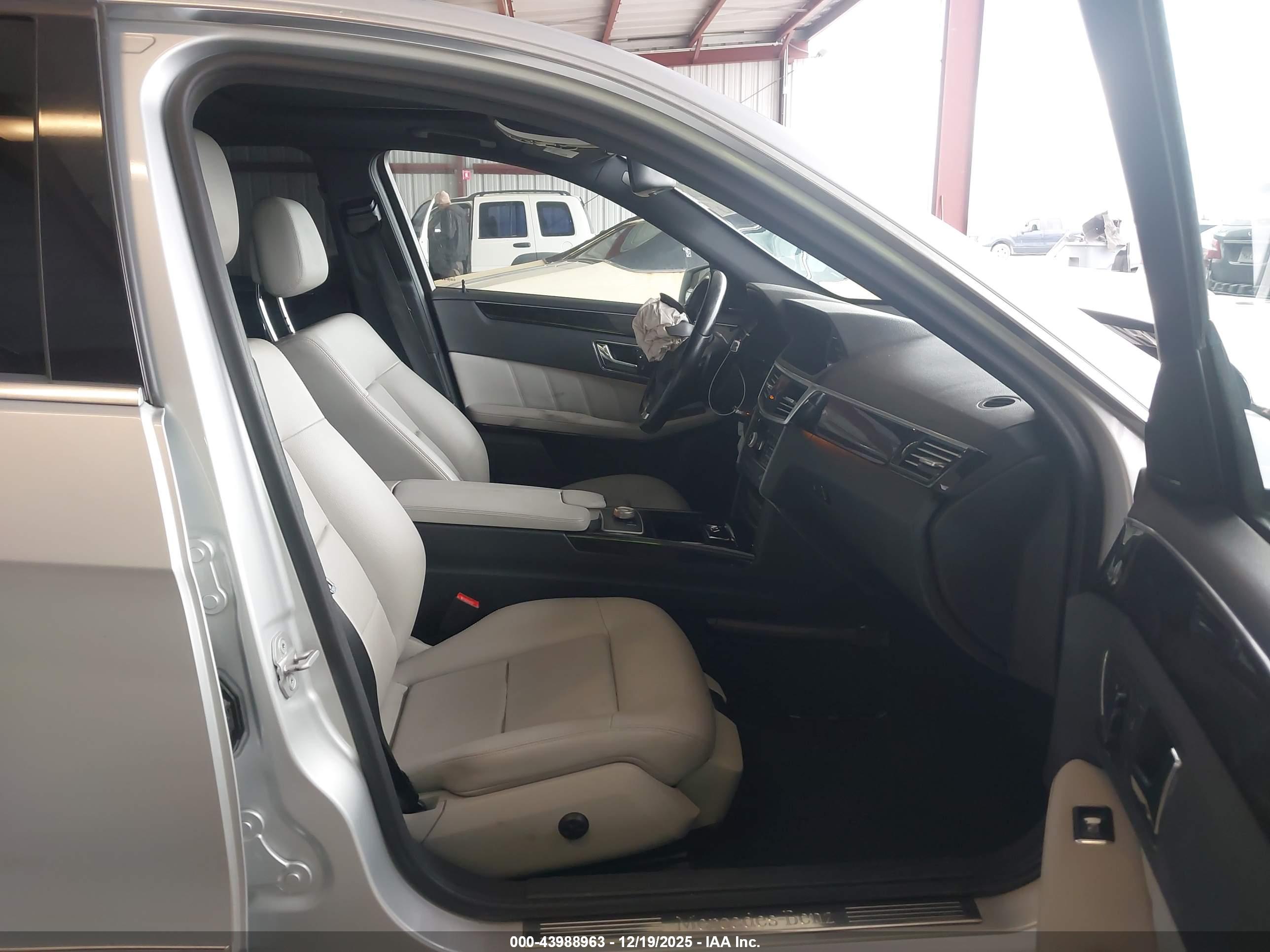 MERCEDES-BENZ E image 5