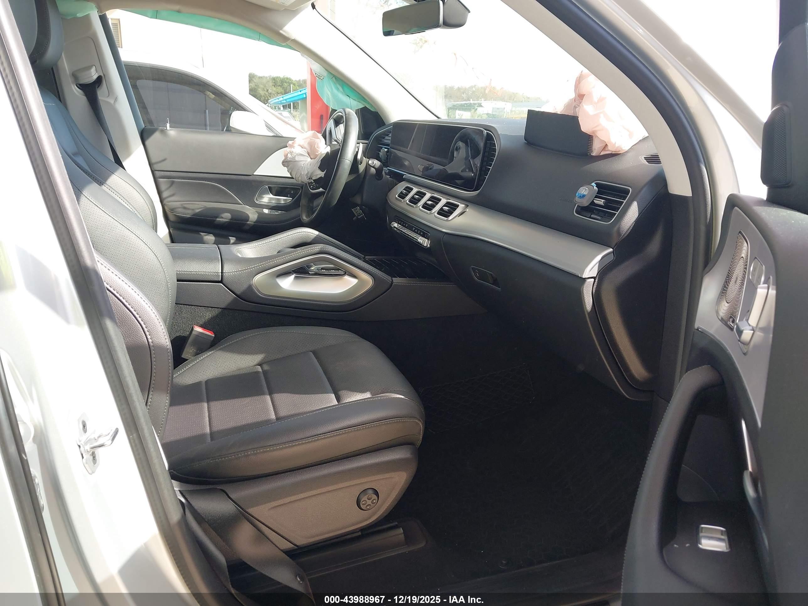 MERCEDES-BENZ GLE image 5