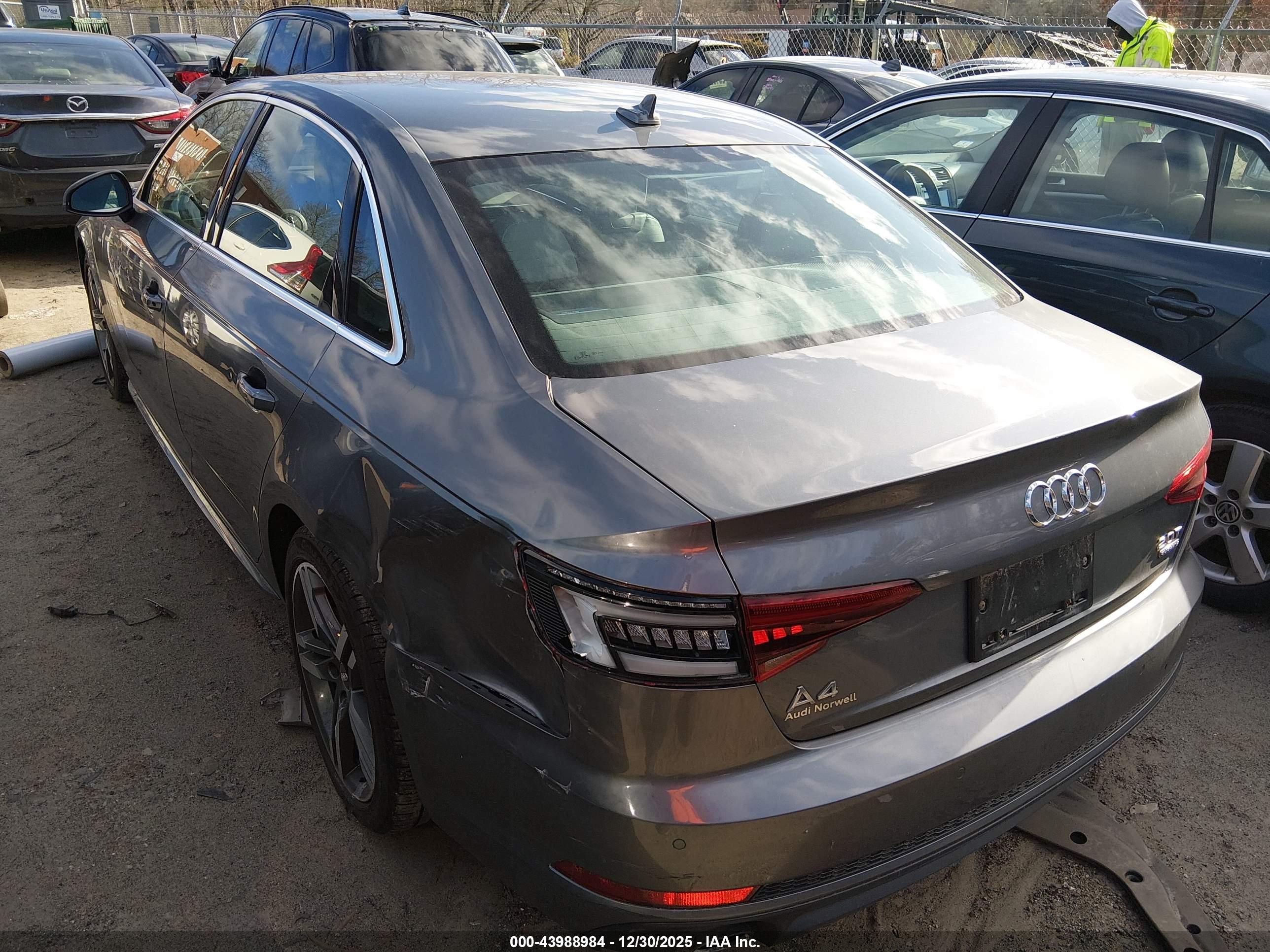 AUDI A4 image 3
