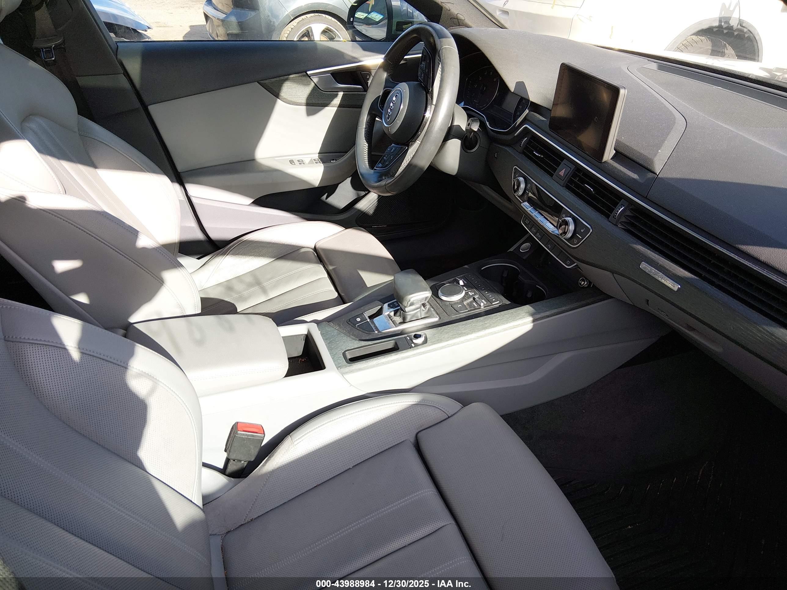 AUDI A4 image 5