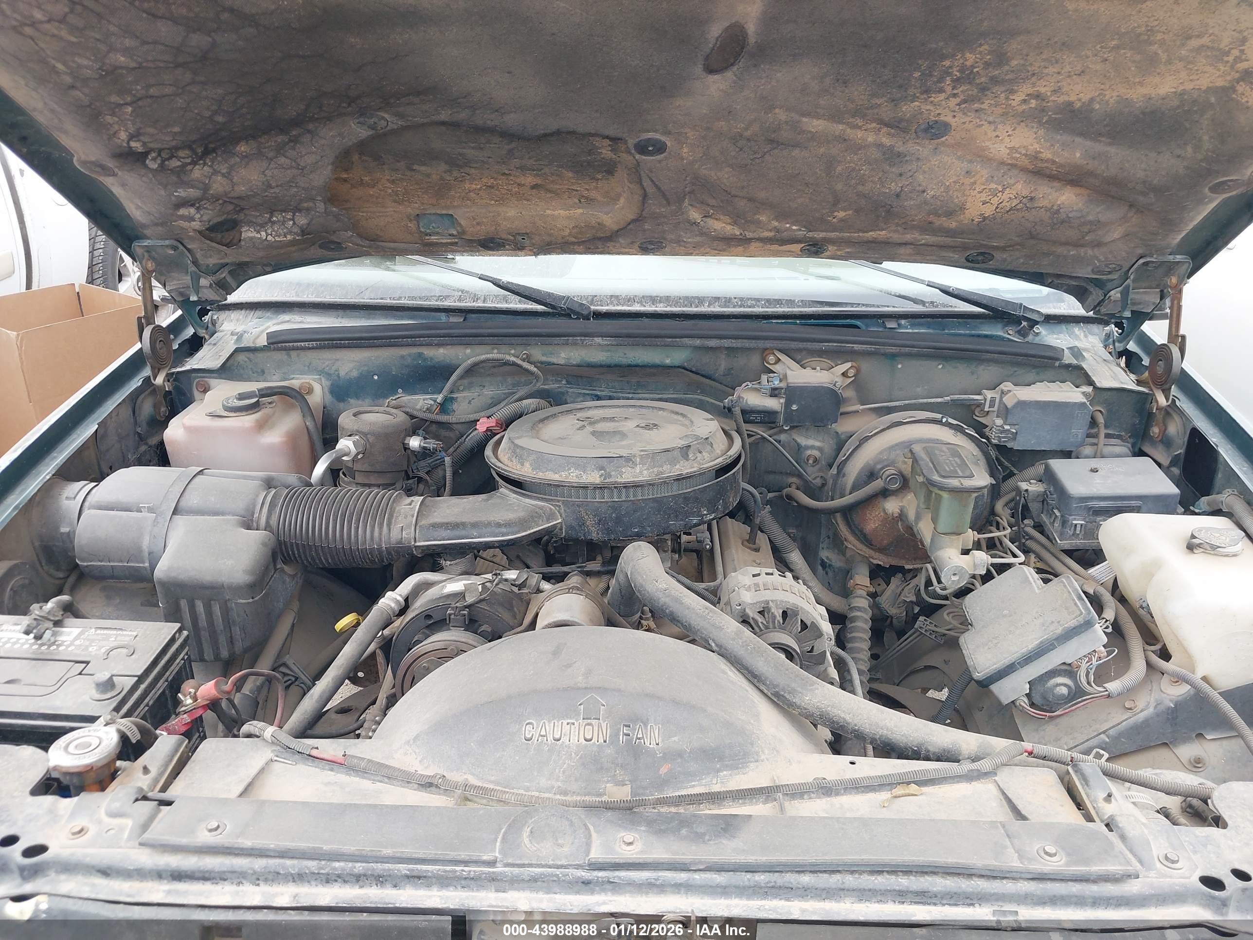 CHEVROLET GMT-400 image 10