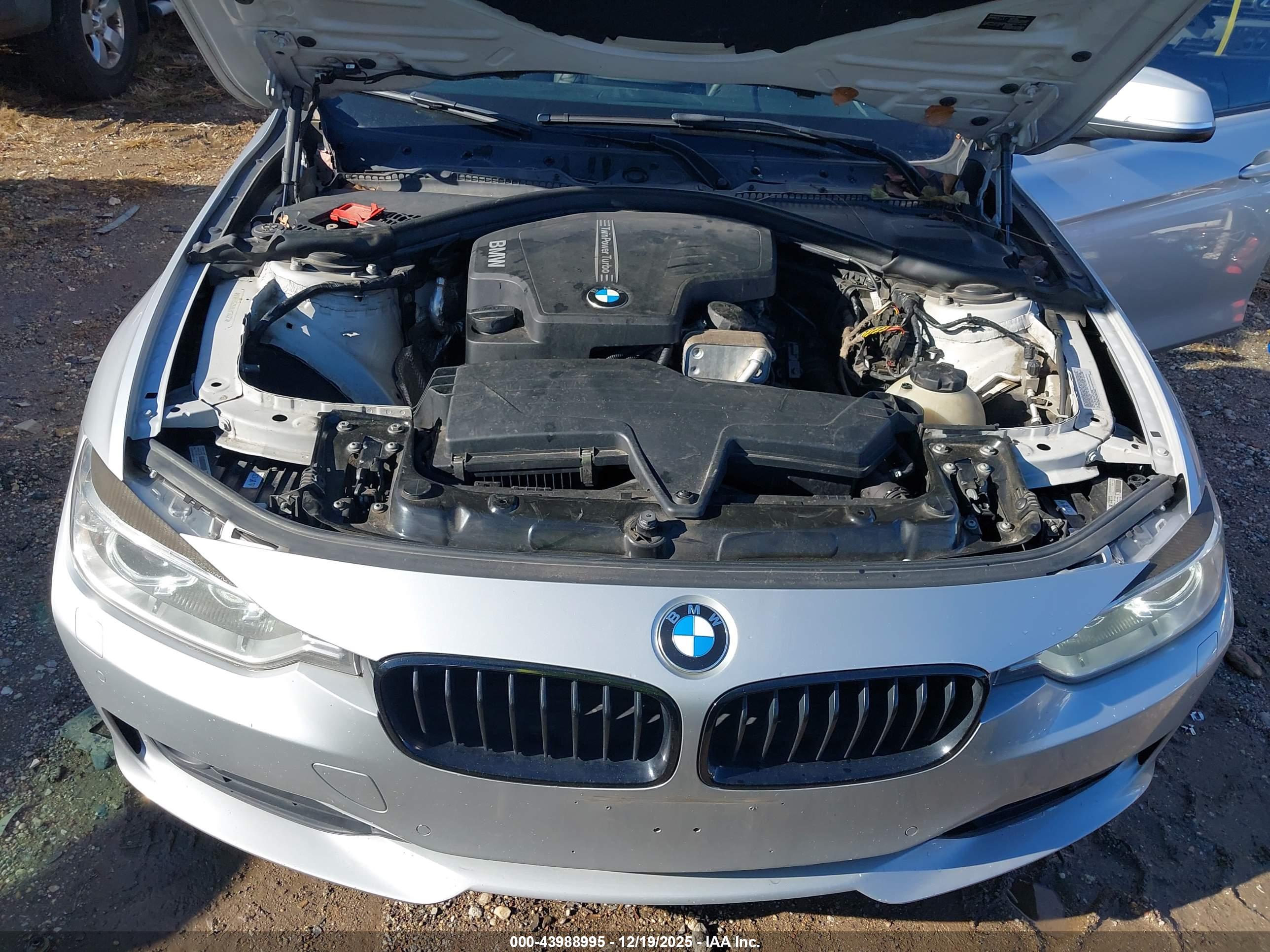 BMW 328I image 10