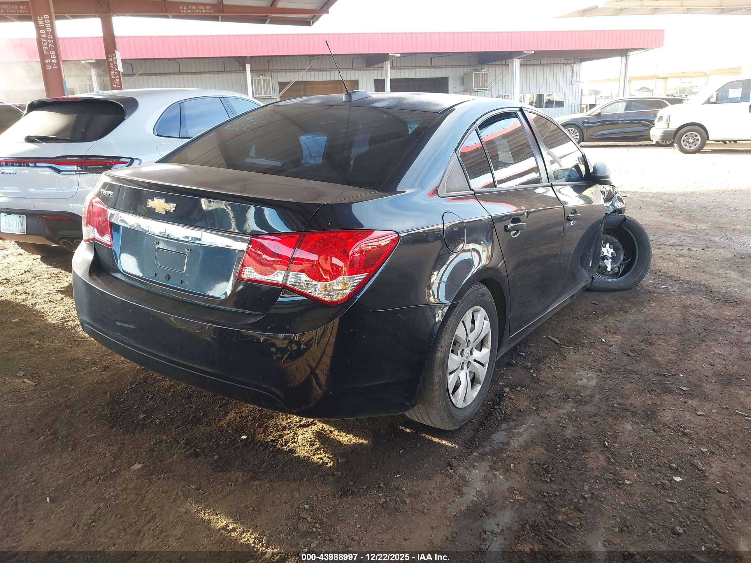 CHEVROLET CRUZE image 4
