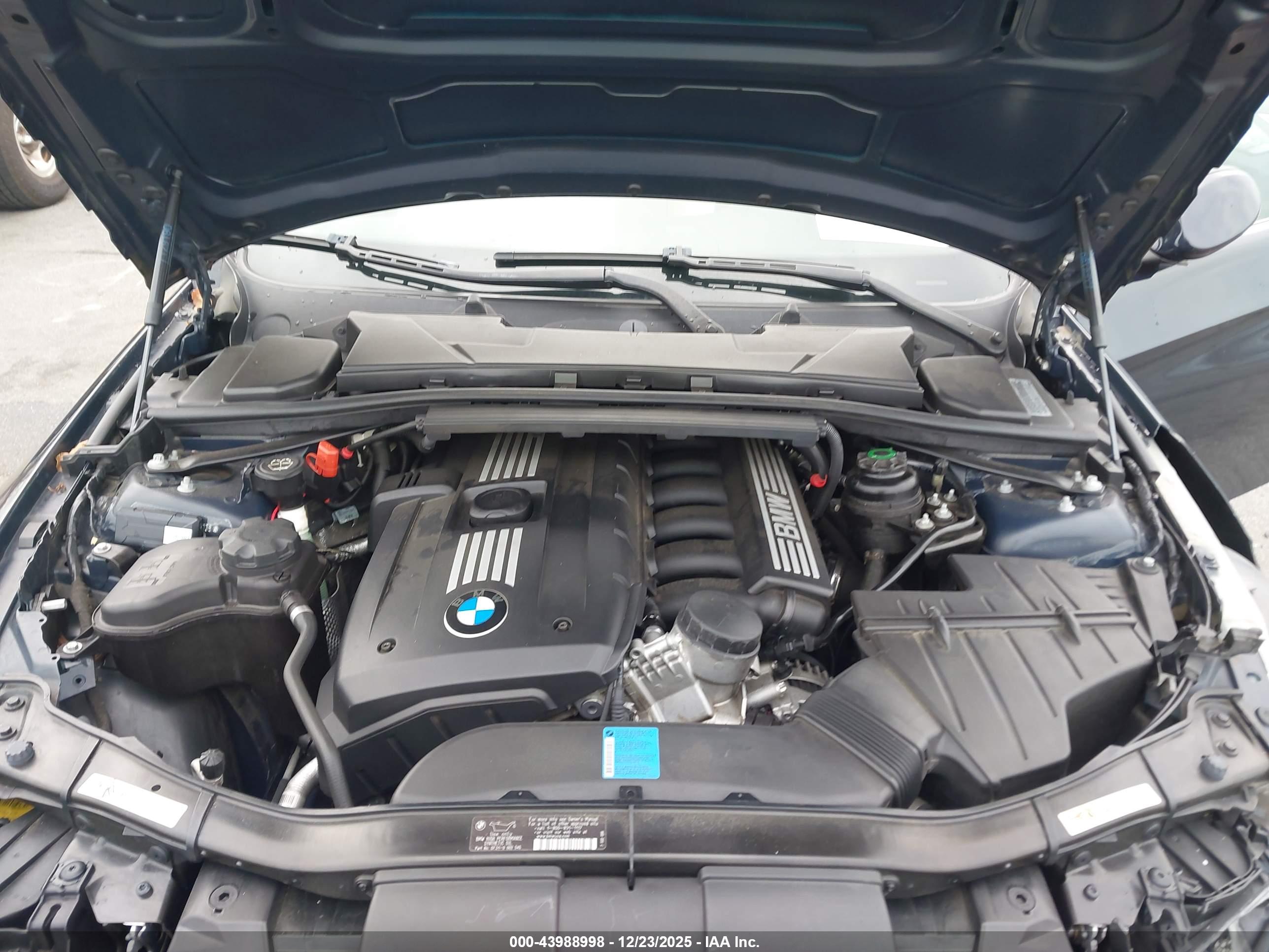BMW 328I image 10