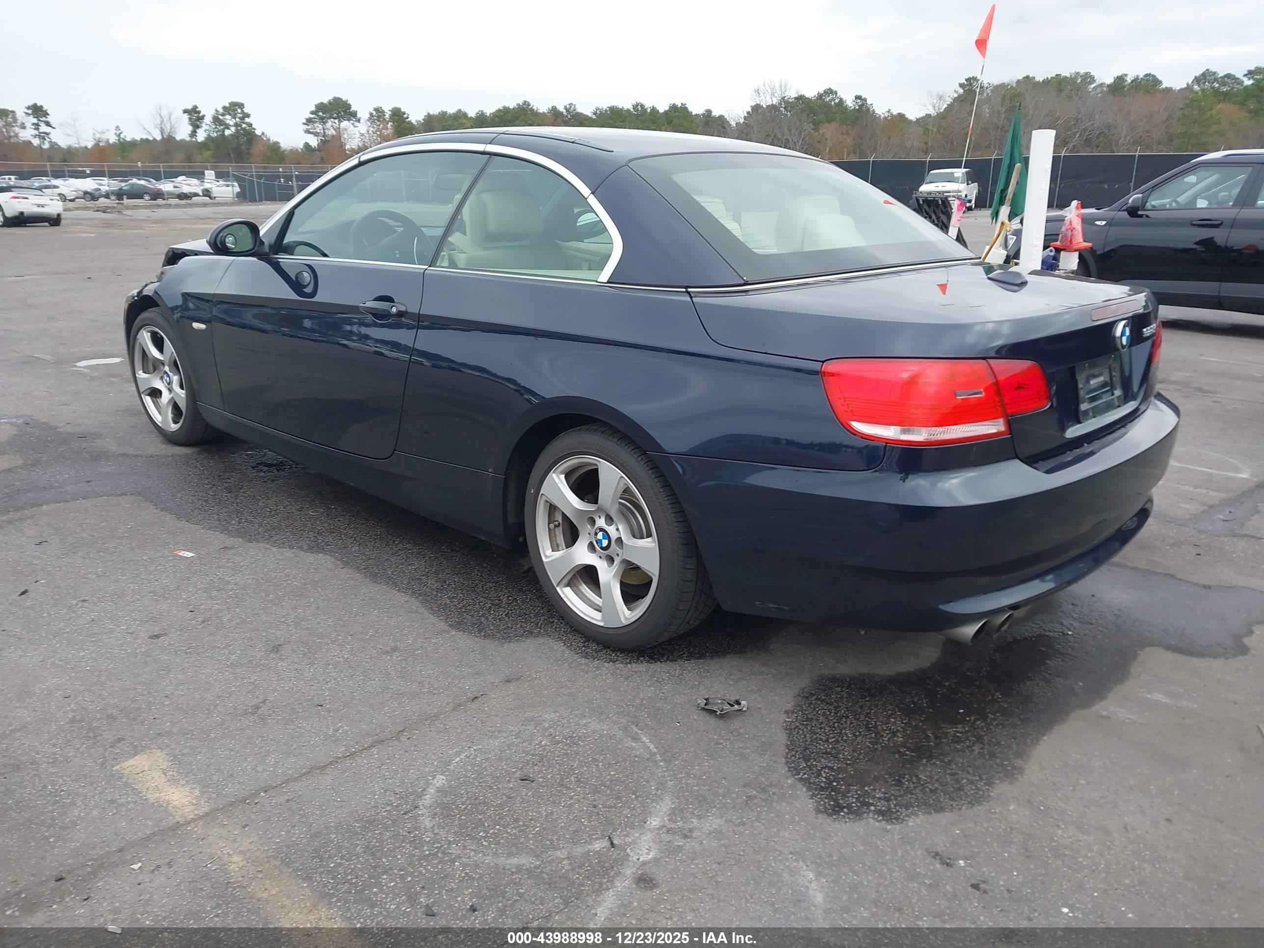BMW 328I image 3