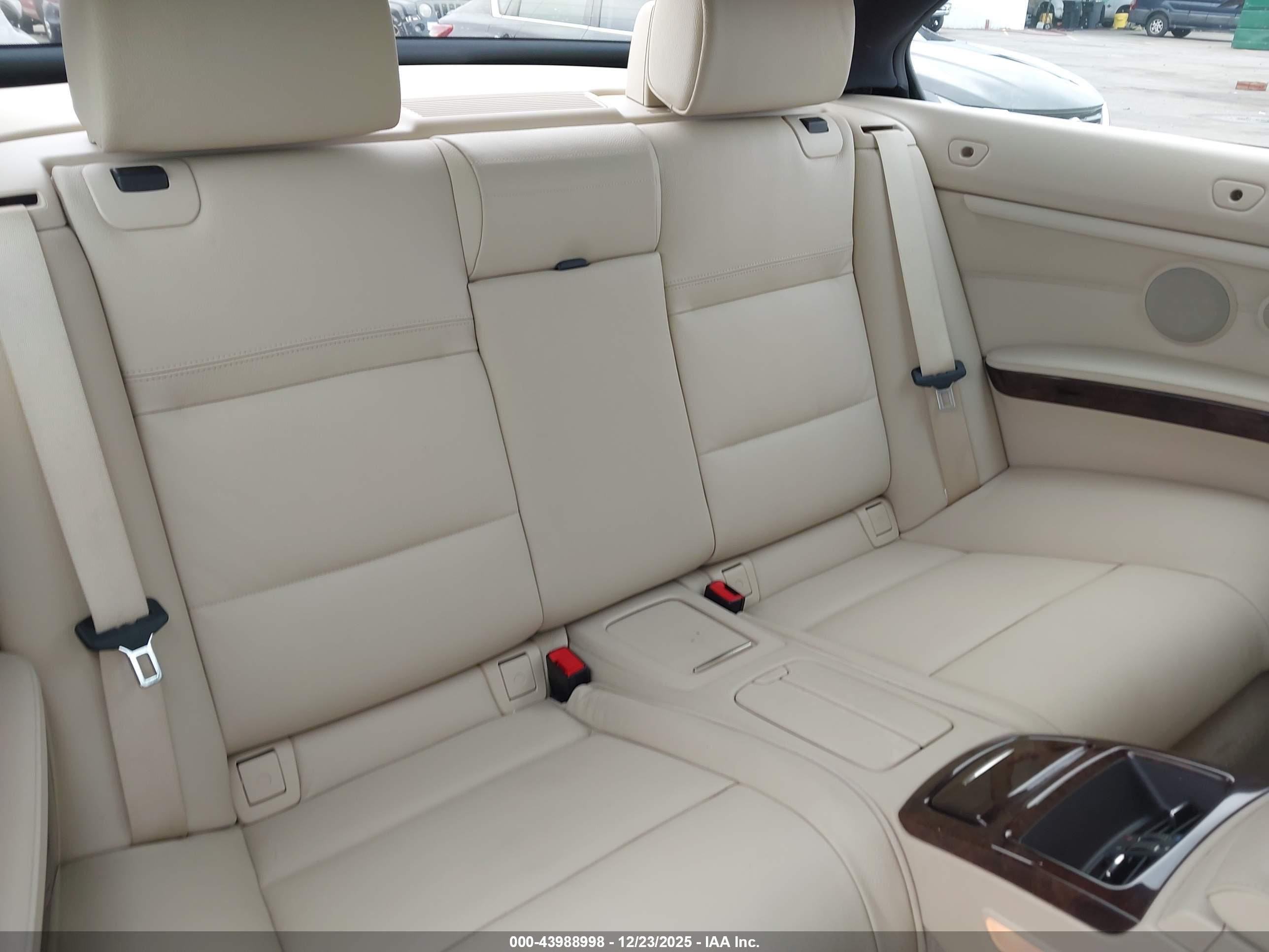 BMW 328I image 8