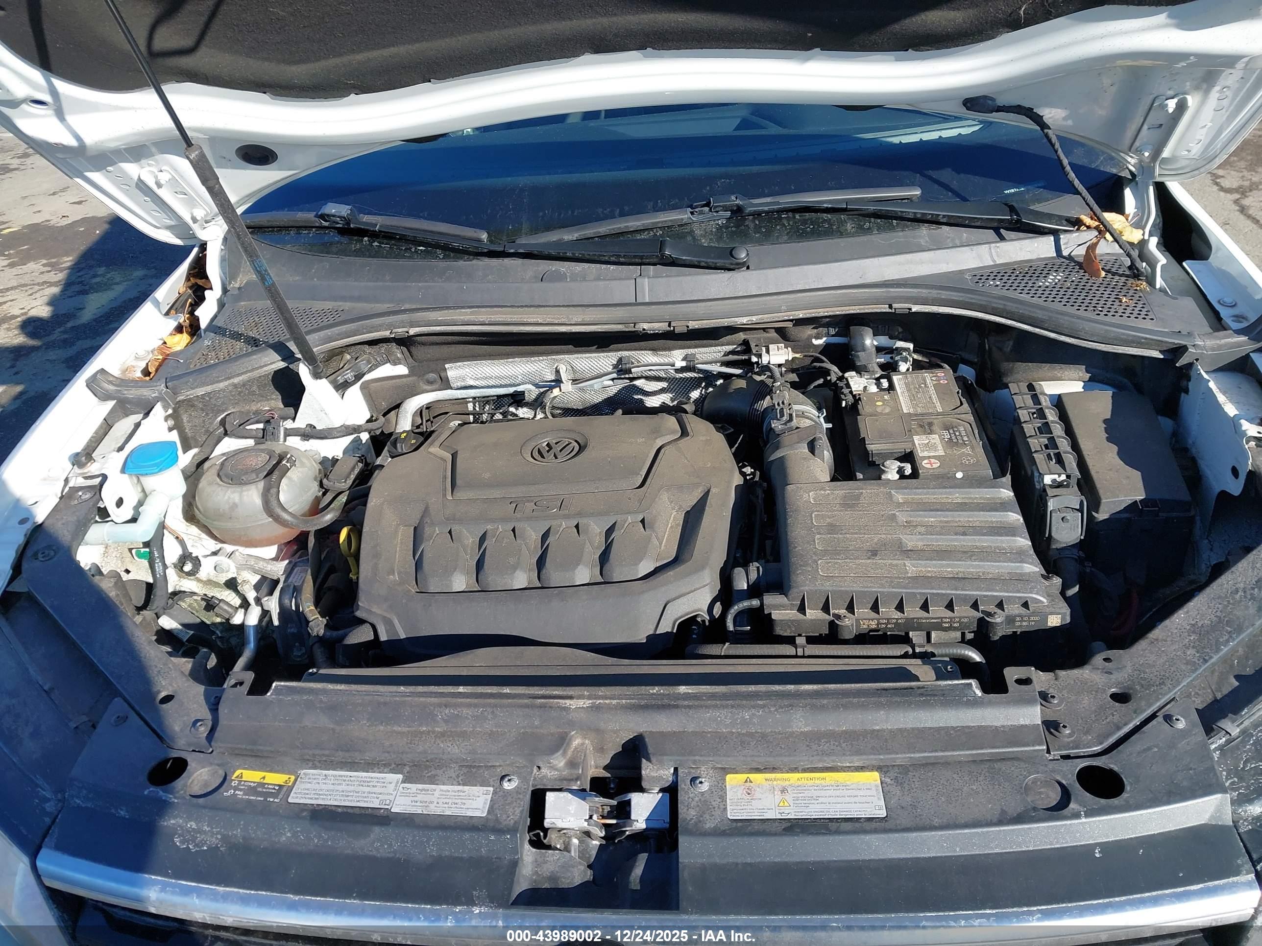 VOLKSWAGEN TIGUAN image 10