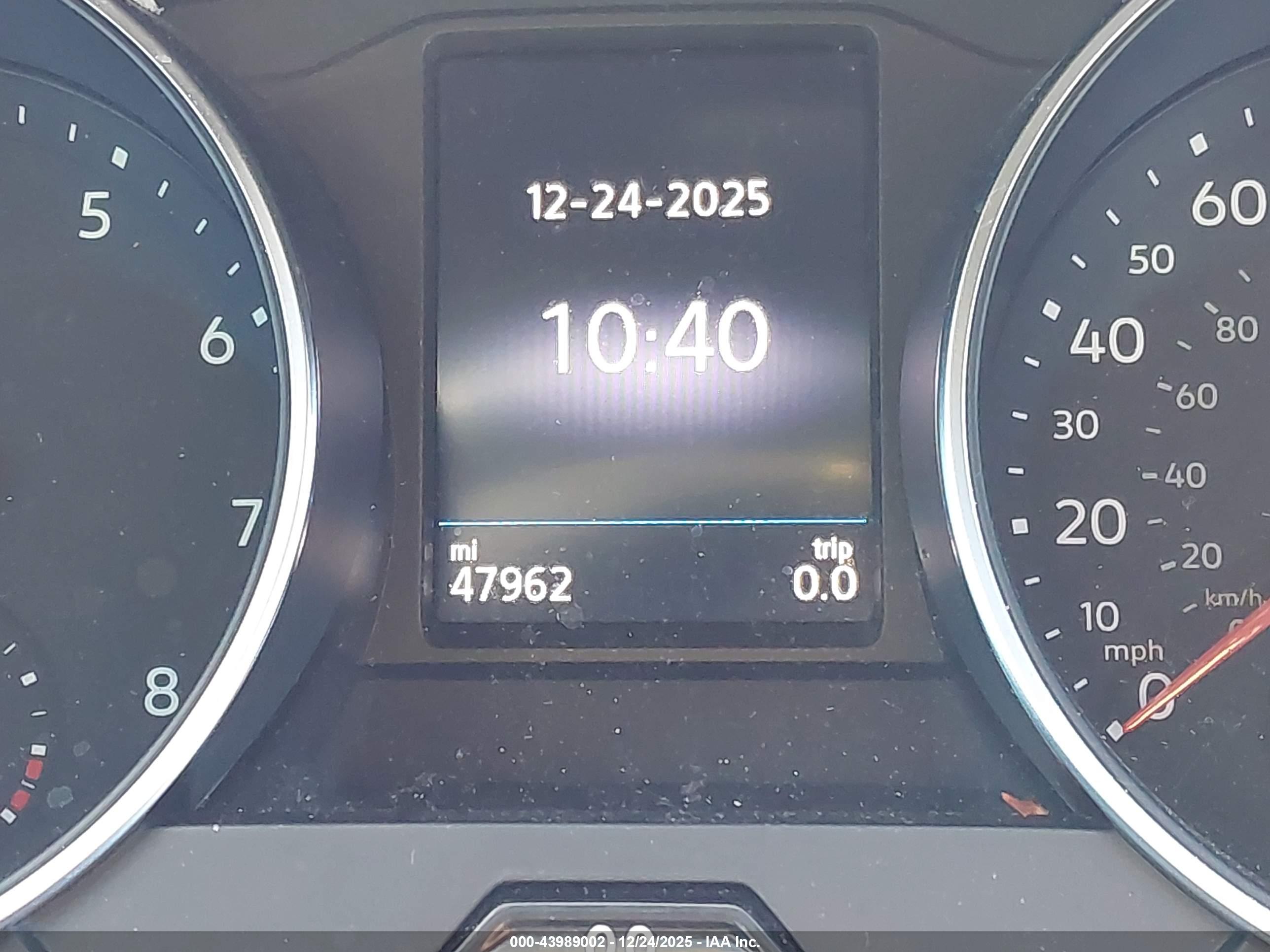 VOLKSWAGEN TIGUAN image 7