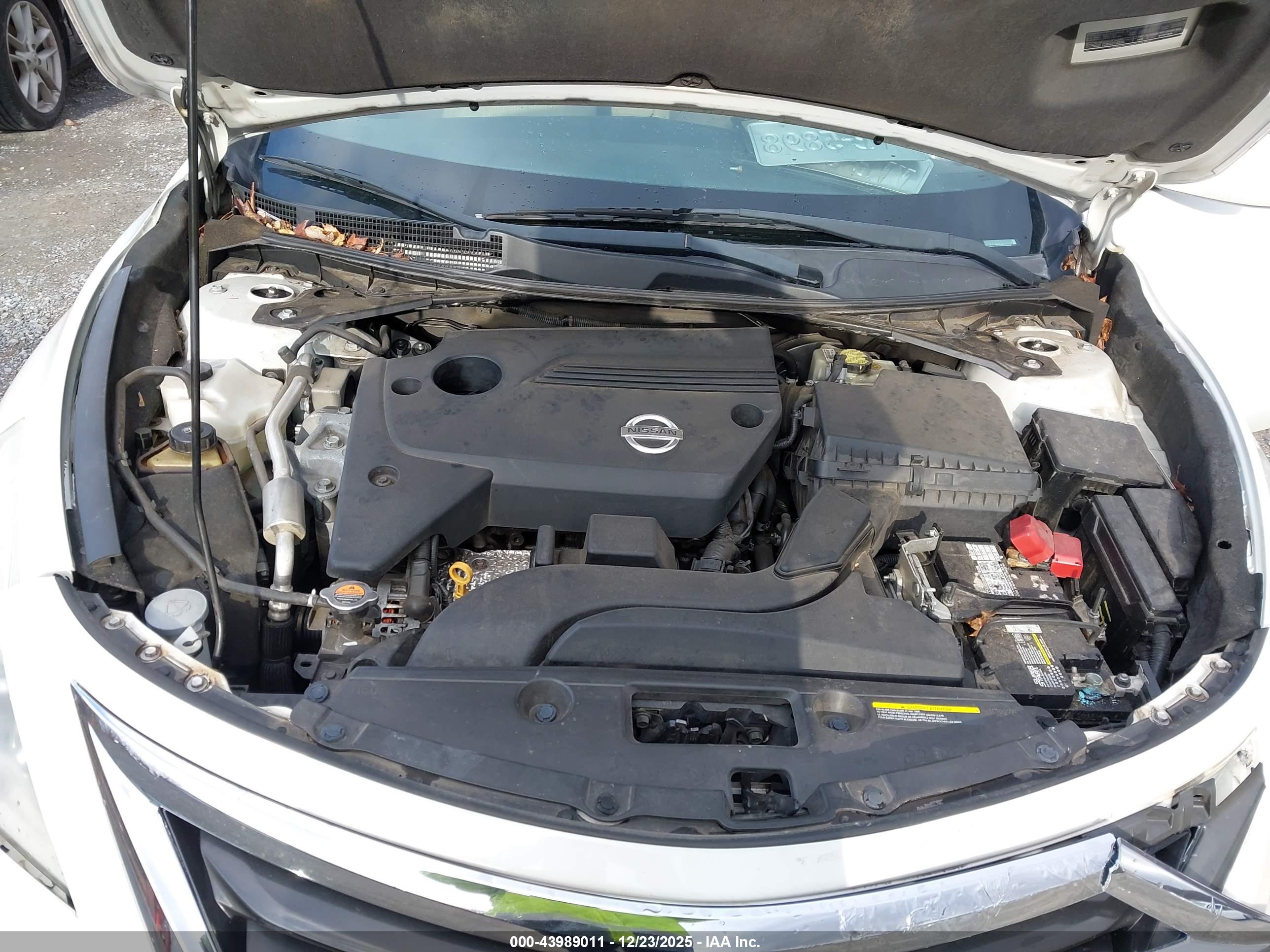 NISSAN ALTIMA image 10