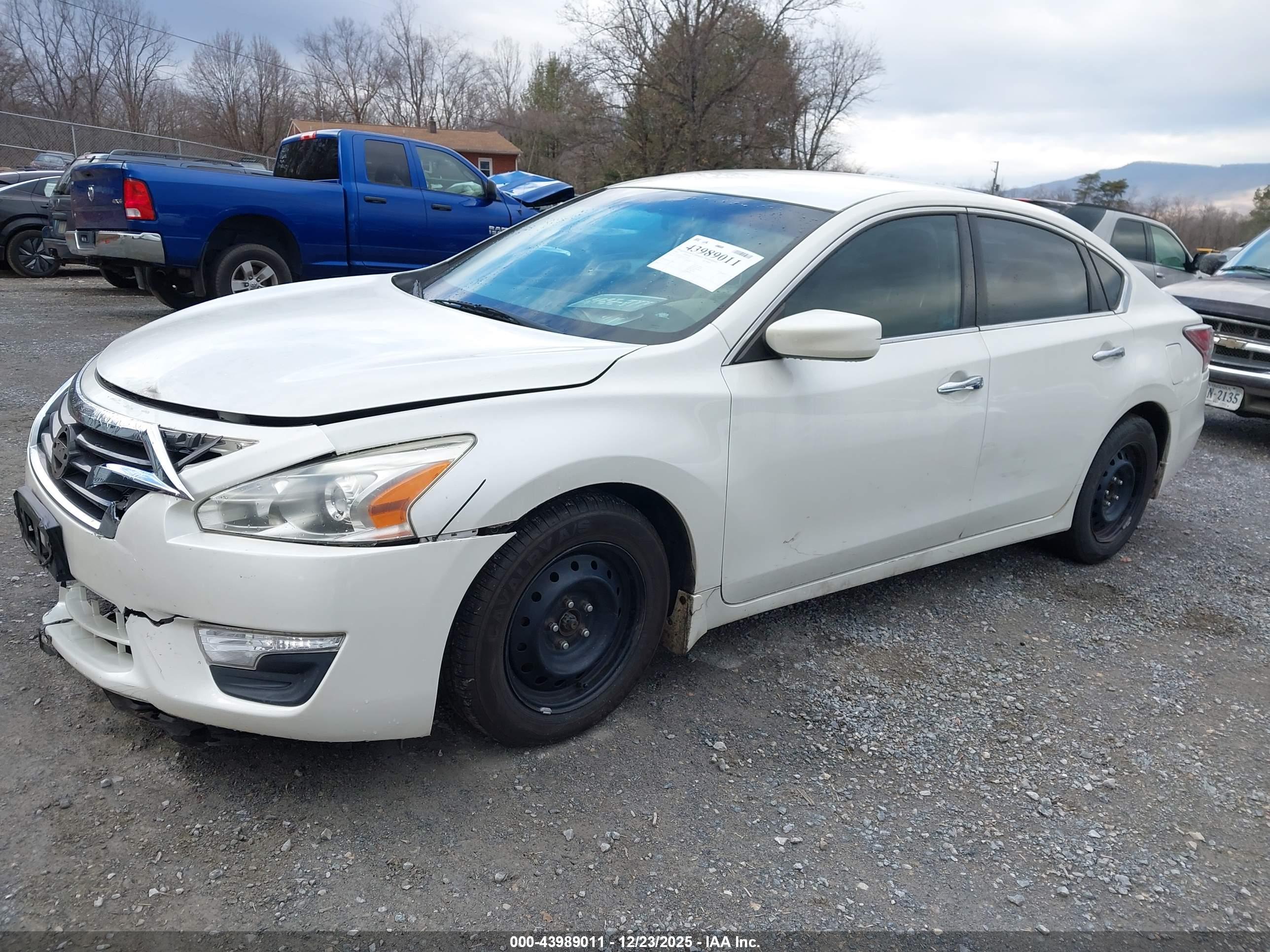 NISSAN ALTIMA image 2