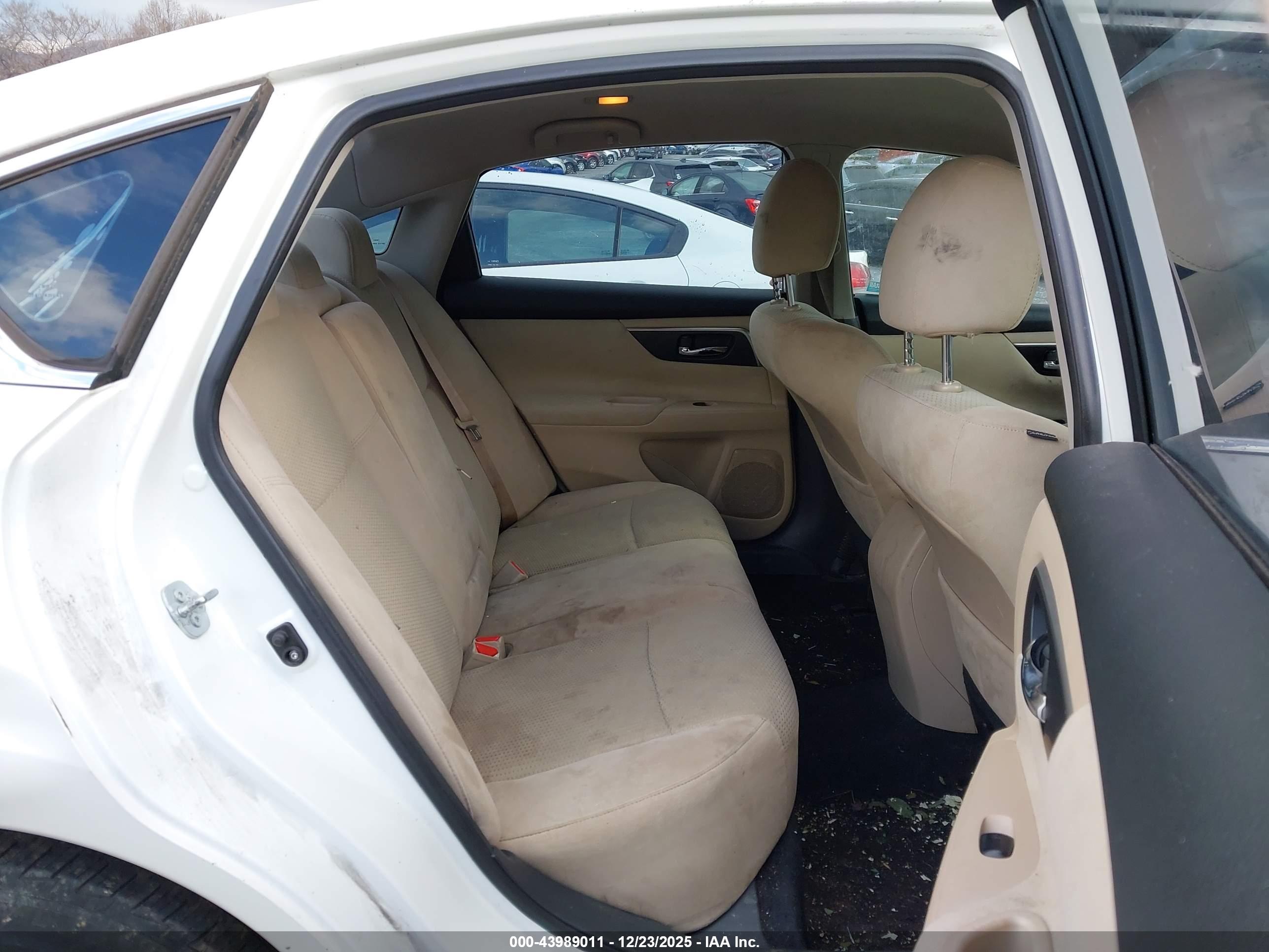 NISSAN ALTIMA image 8