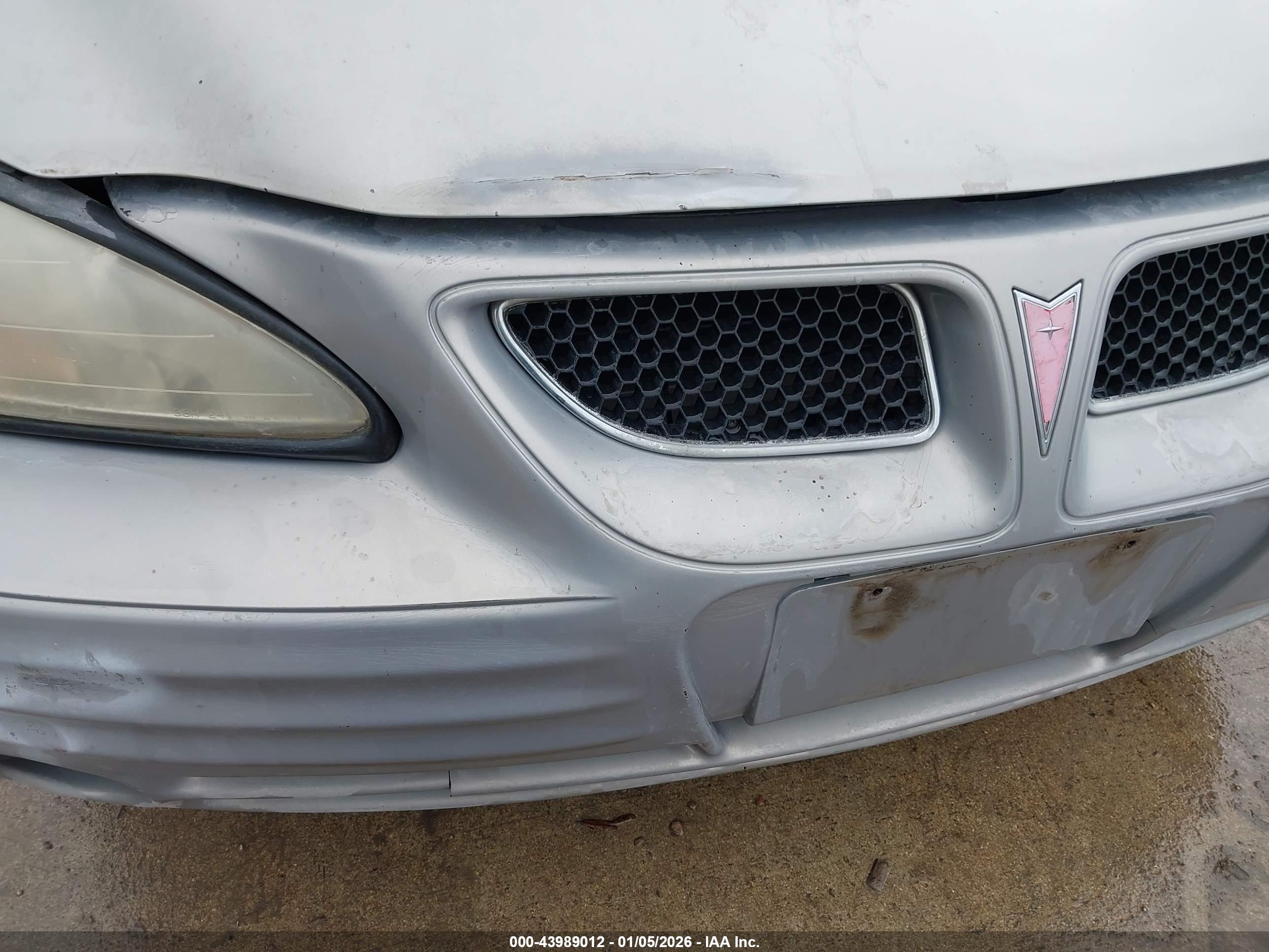 PONTIAC GRAND image 6