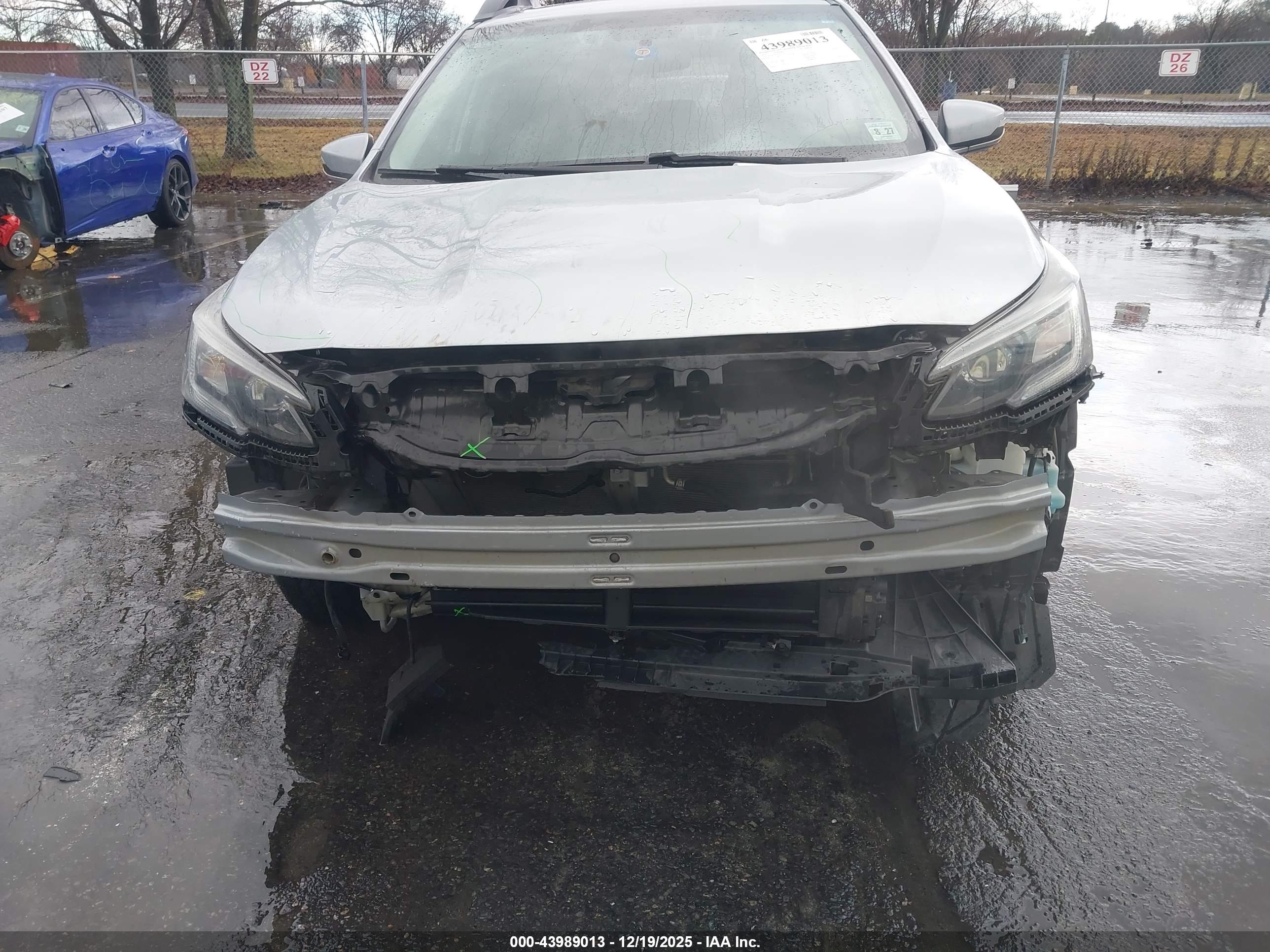 SUBARU OUTBACK image 6