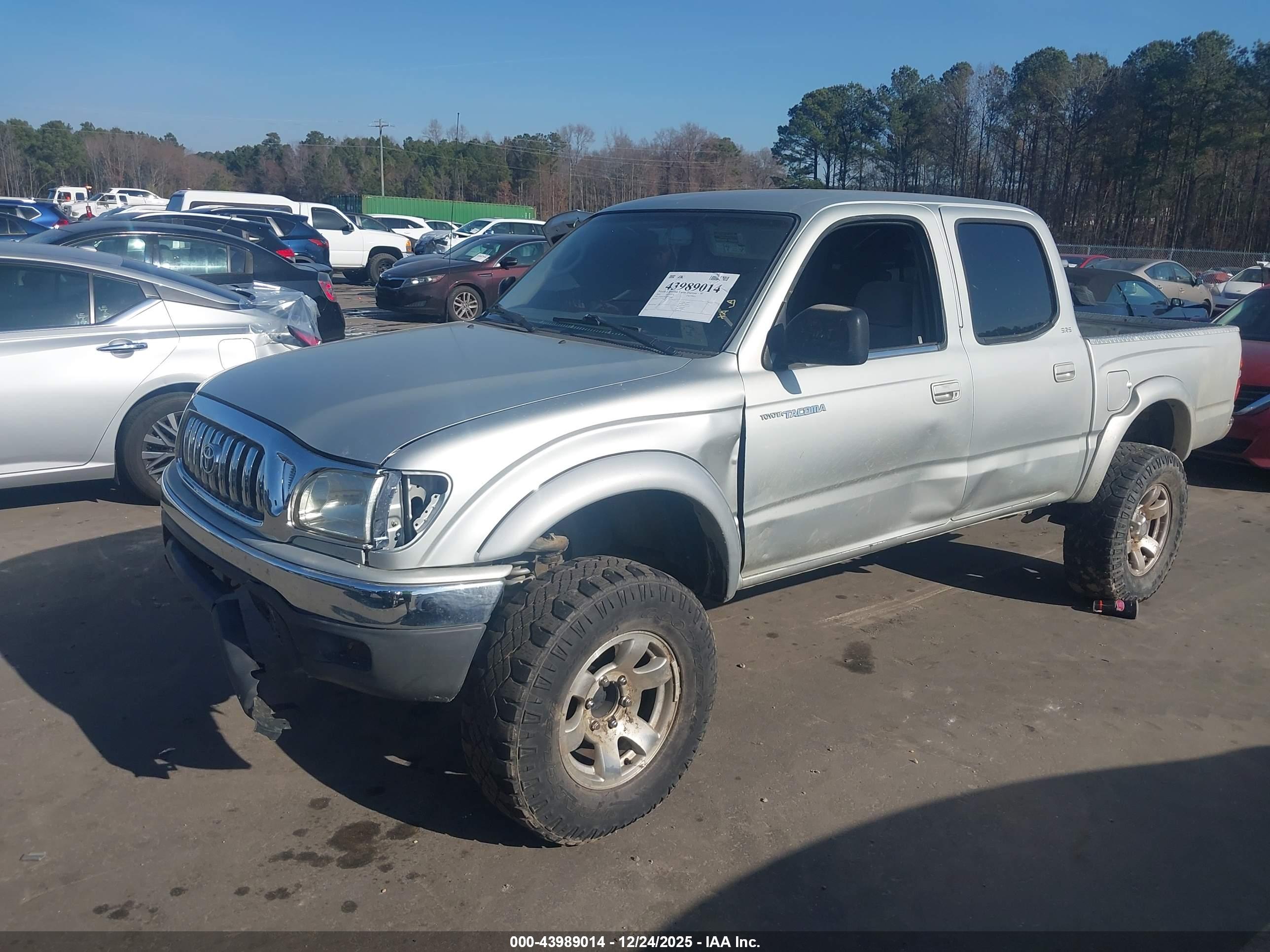 TOYOTA TACOMA image 2