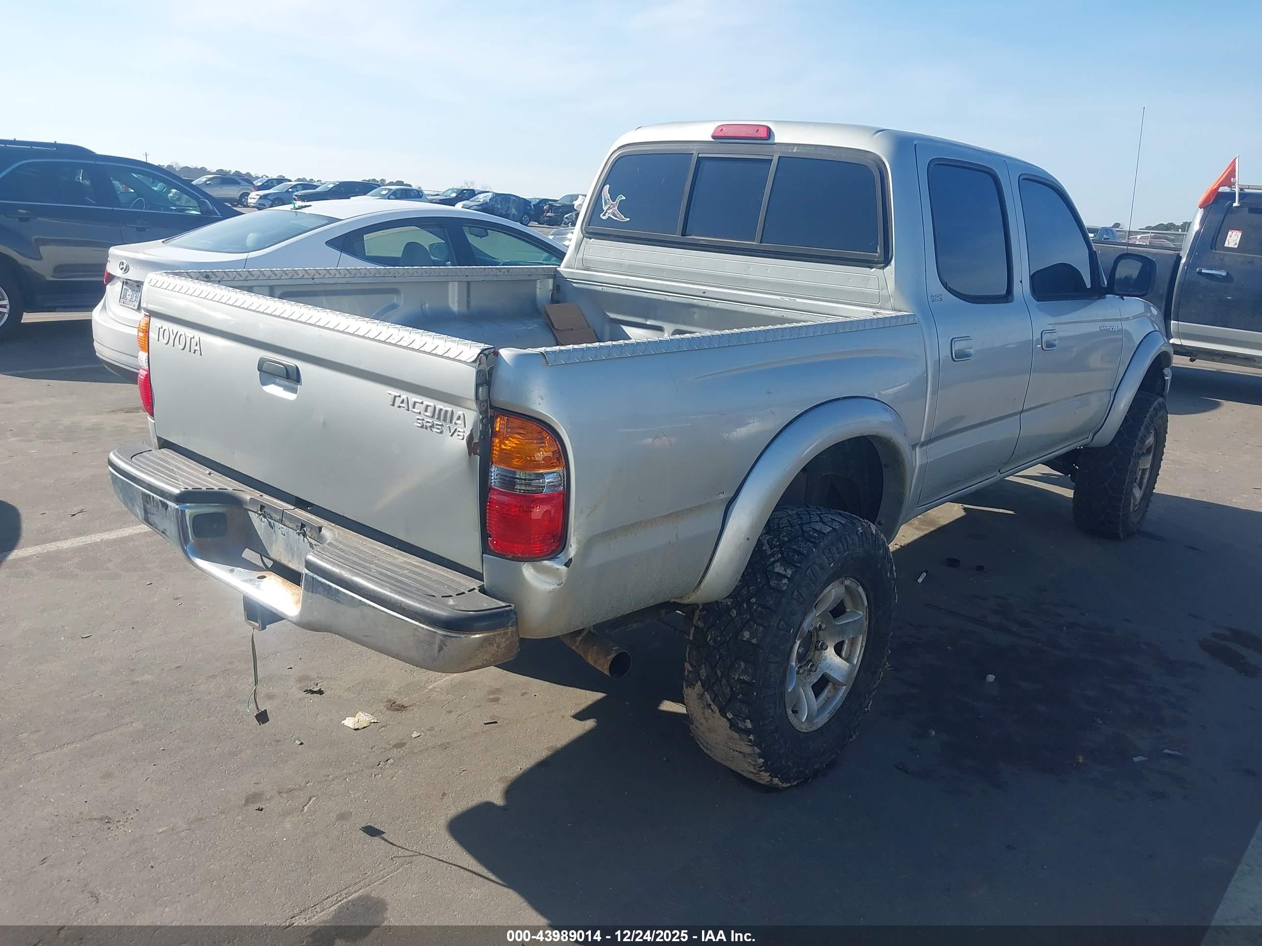 TOYOTA TACOMA image 4