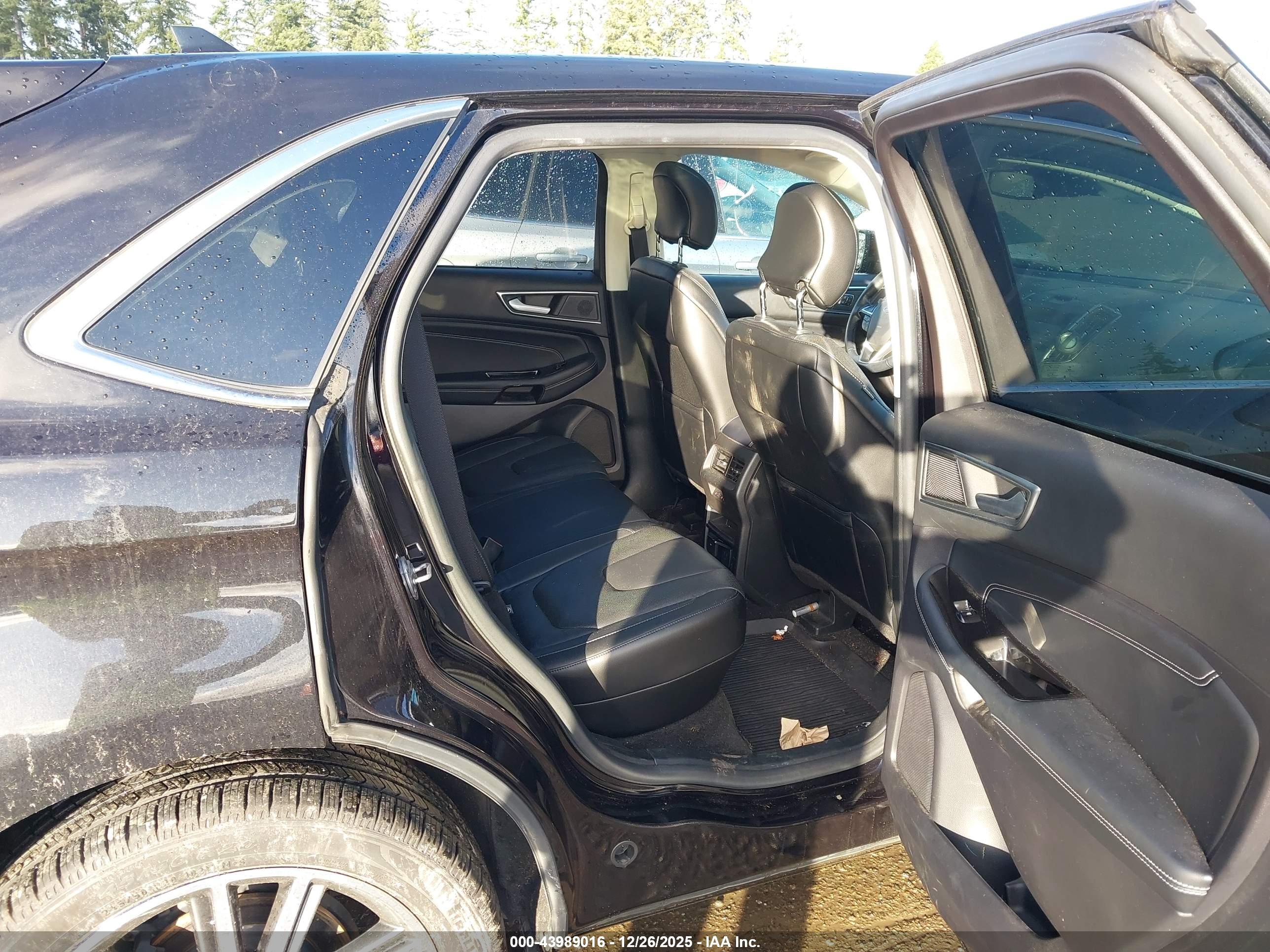 FORD EDGE image 8