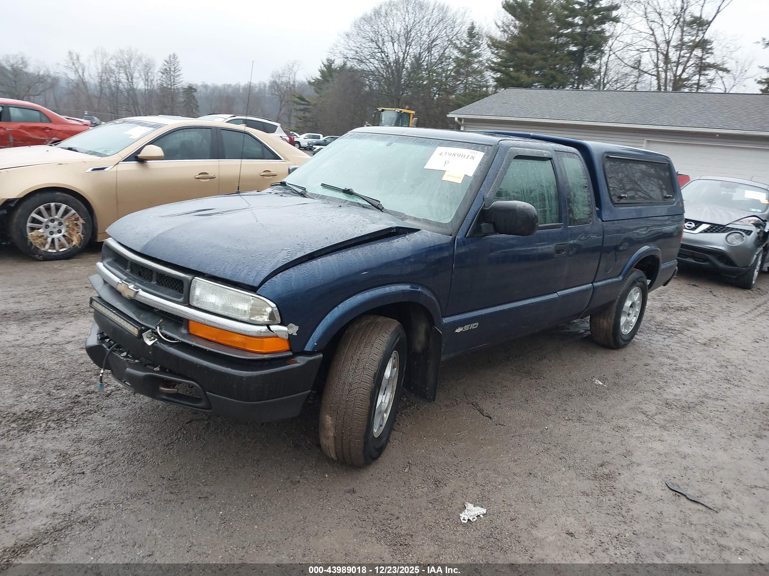 CHEVROLET S-10 image 2